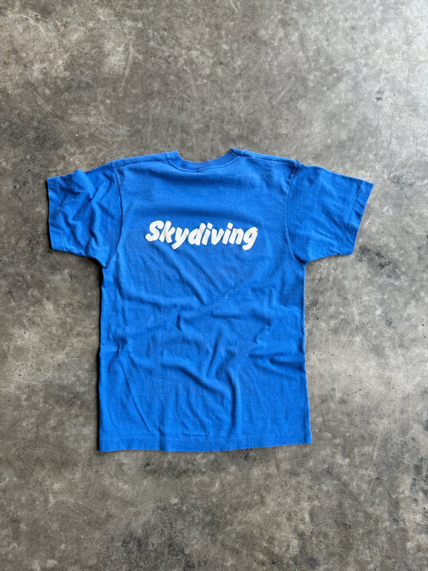 True Vintage Single Stitch Blue Skydiving Graphic Distressed Tee - S