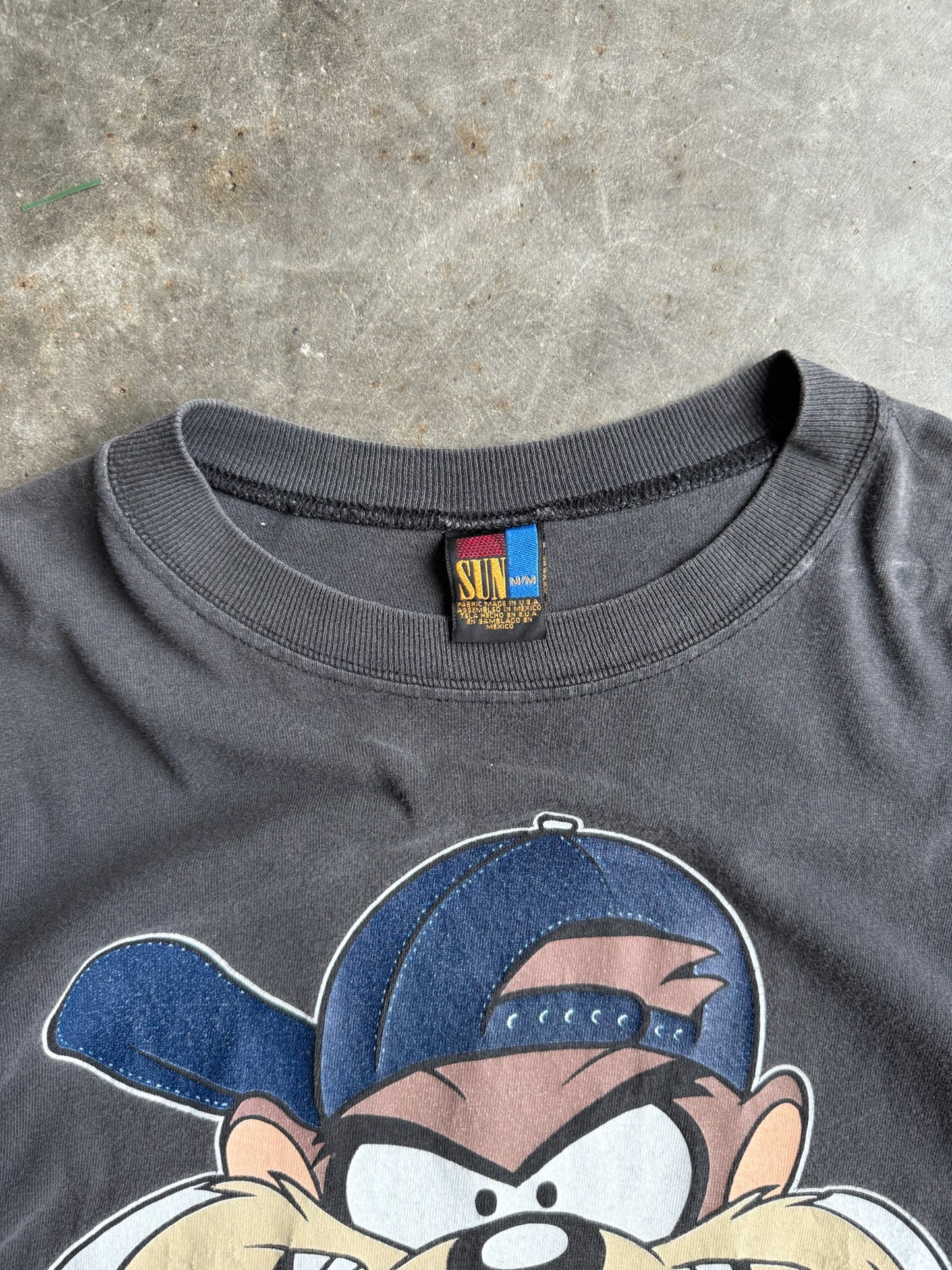 Vintage Faded Yankees Looney Tunes Distressed Tee - M