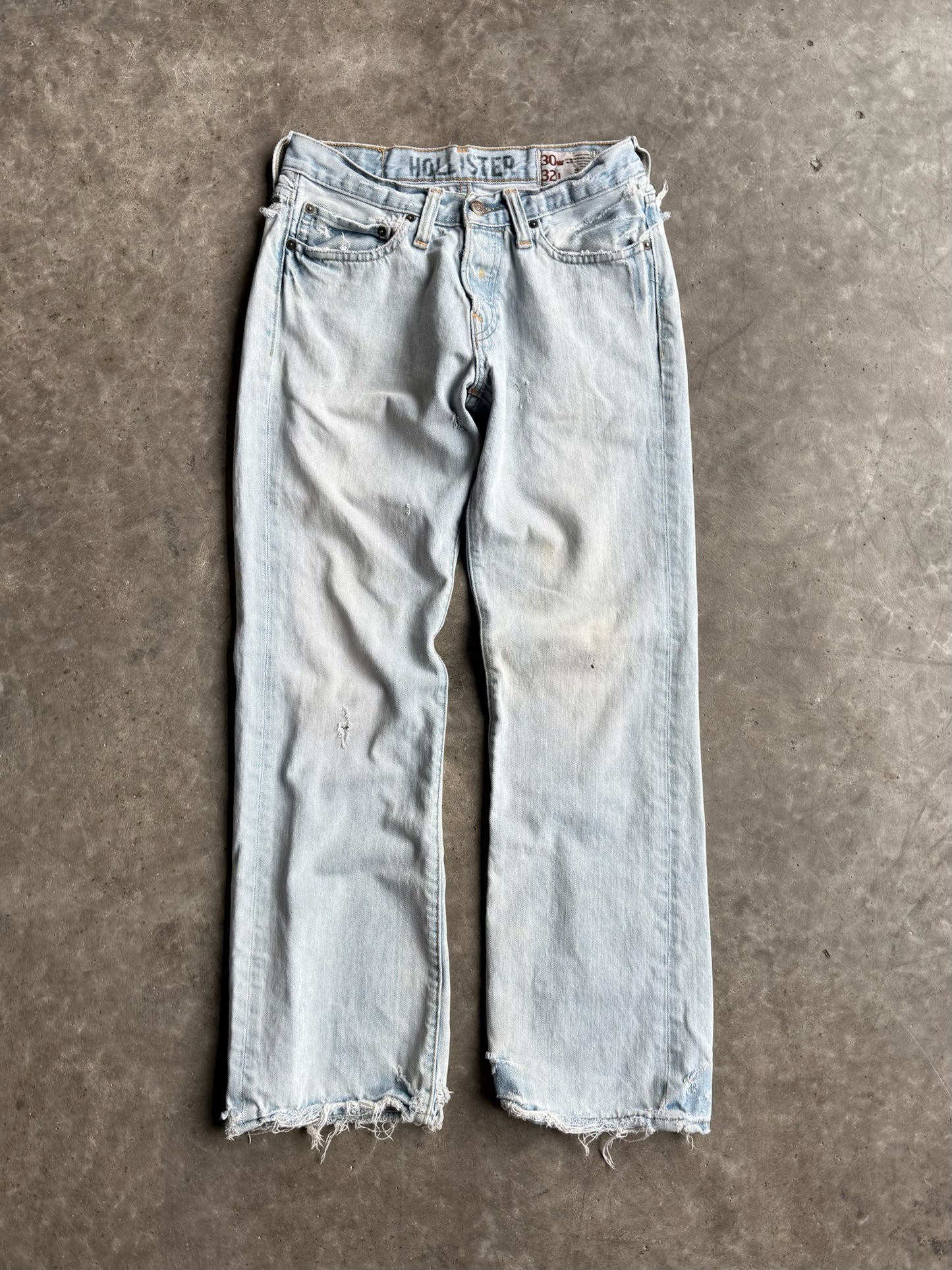 Light Wash Hollister Distressed Denim Pants - 29