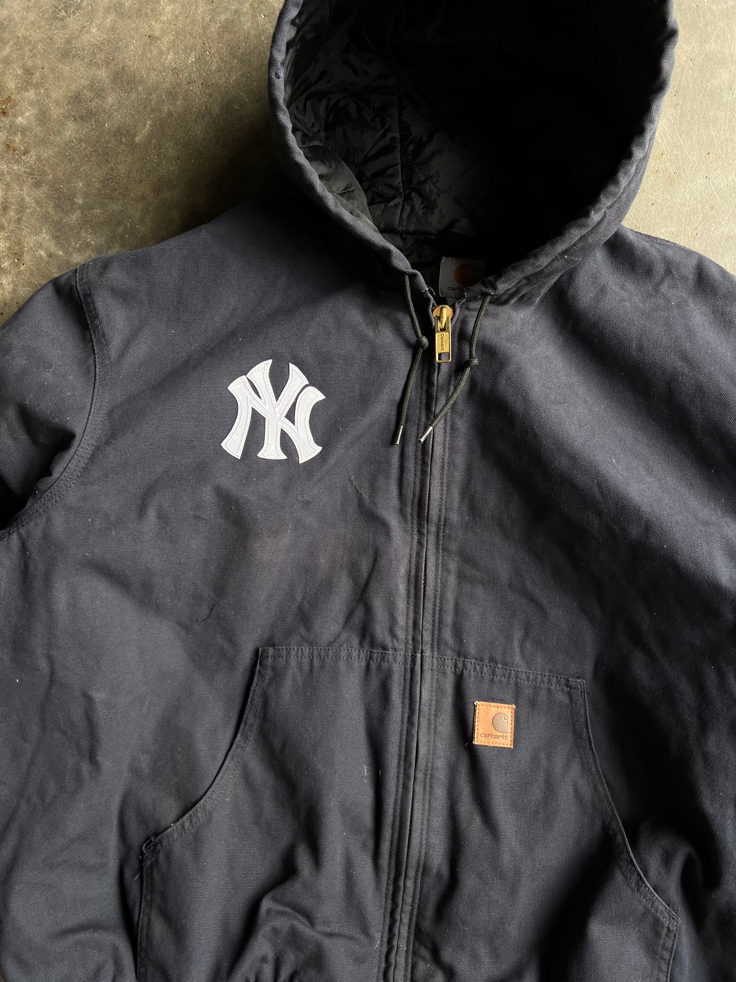 Vintage Navy Yankees Hooded Carhartt Jacket - XXL