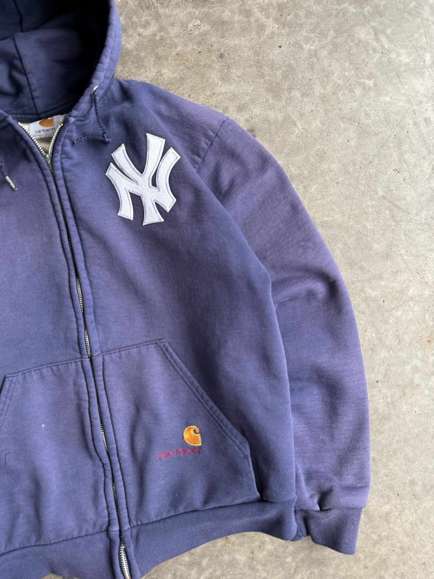 Vintage Navy Yankees Carhartt Zip Up Hoodie - M