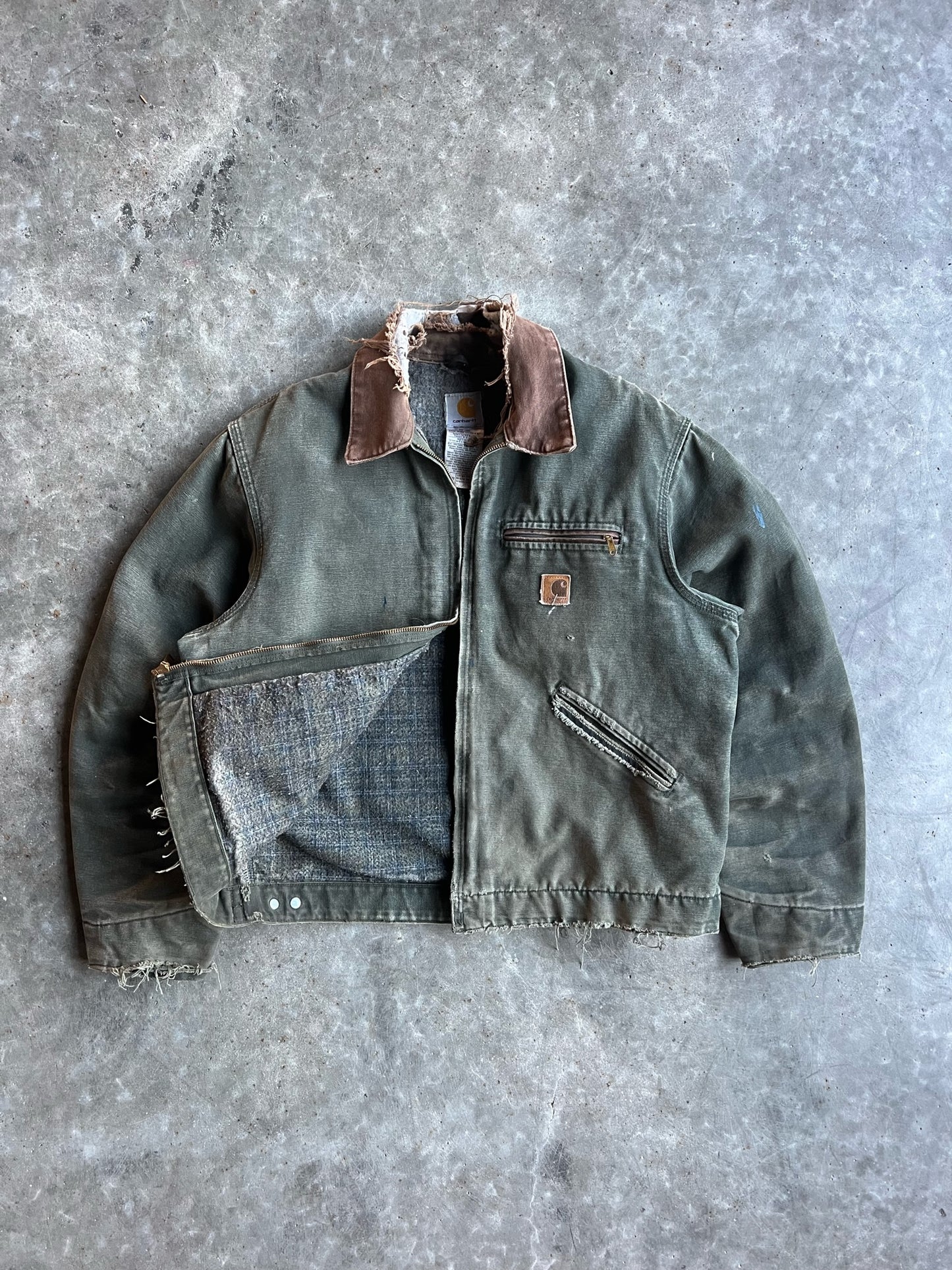 Vintage Distressed Green Flannel Lined Detroit Carhartt Jacket - L