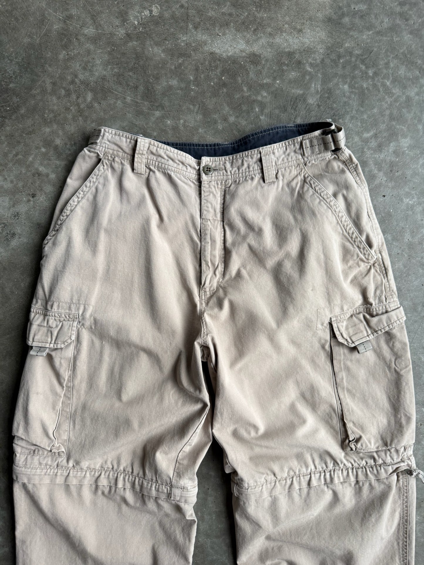 Vintage Tan North Crest Cargo Pants - 32