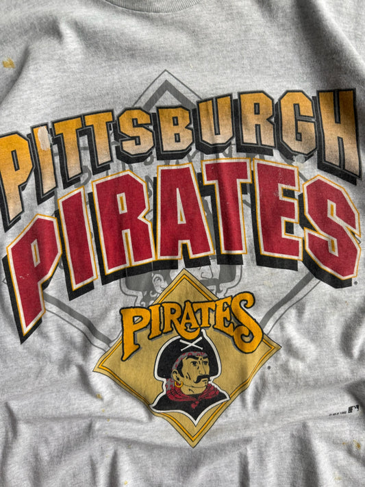 Vintage Single Stitch Pittsburgh Pirates Graphic Distressed Tee - L