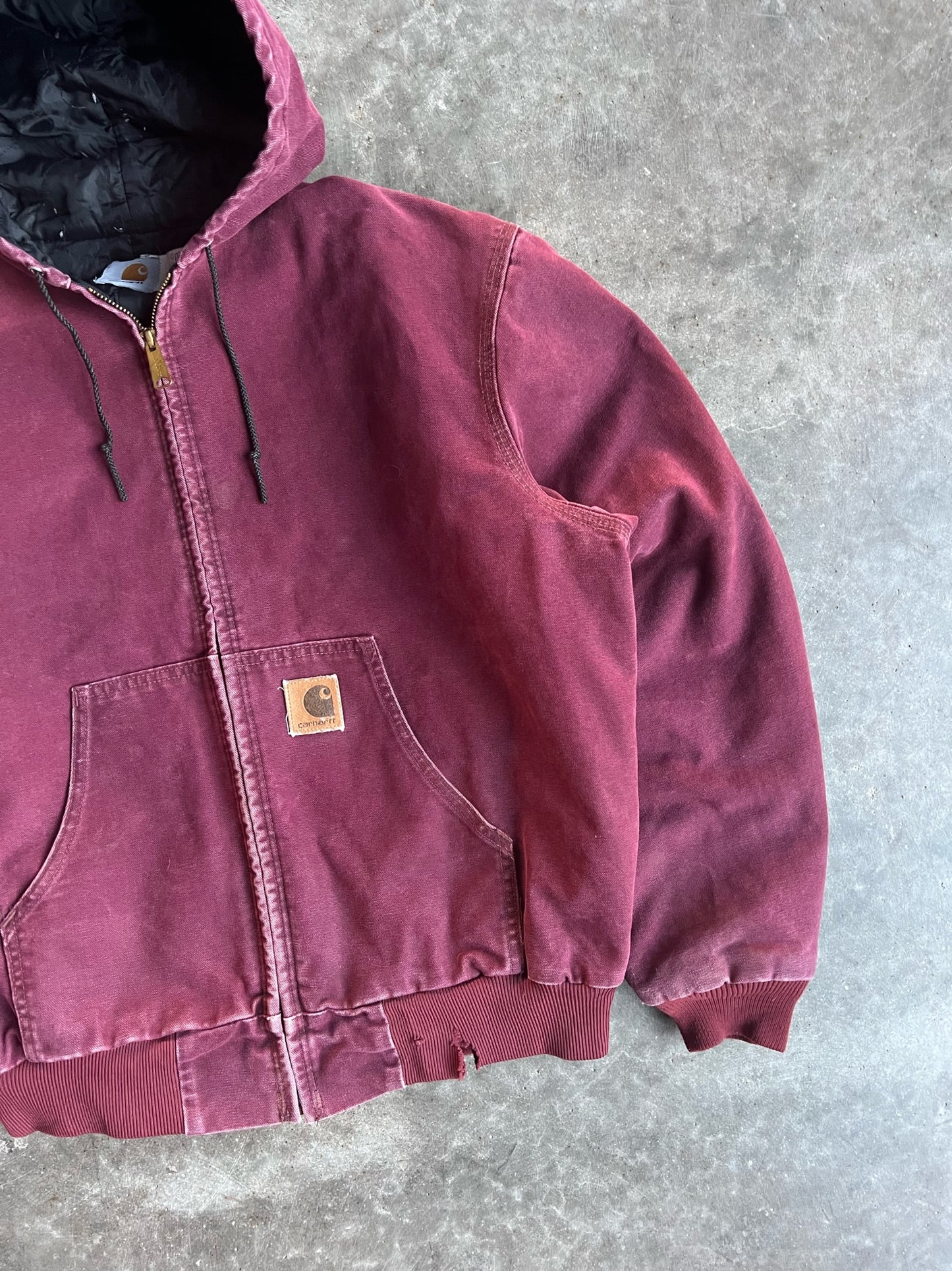 Vintage Burgundy Hooded Carhartt Jacket - L