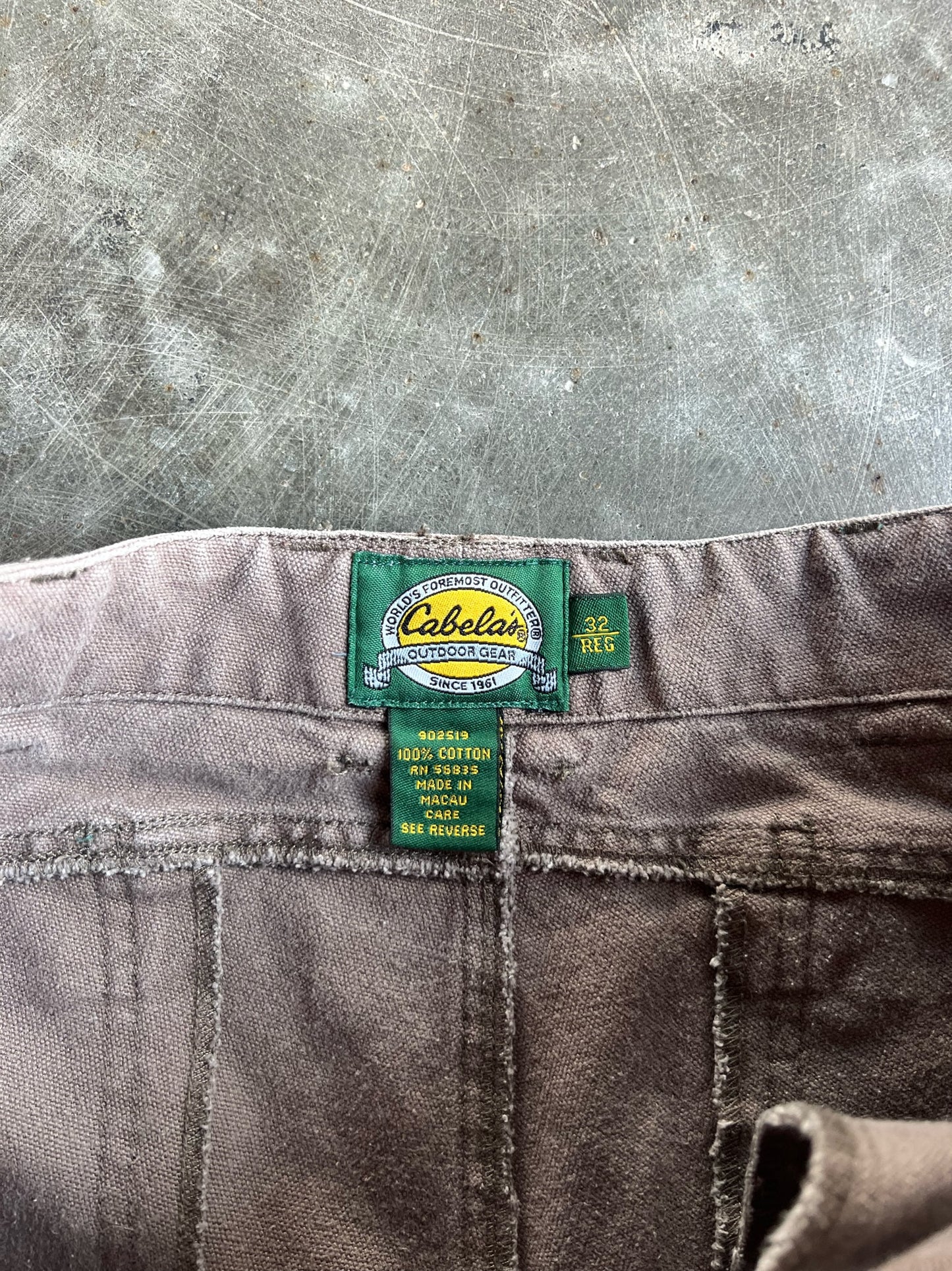 Vintage Cabela’s Brown Shorts - 32