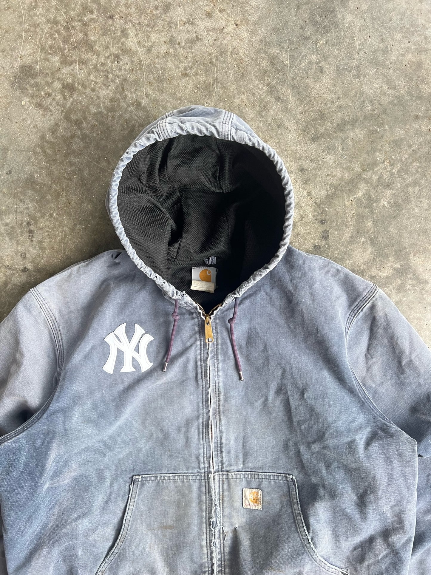 Vintage Faded Distressed Navy Yankees Hooded Carhartt Jacket - XL