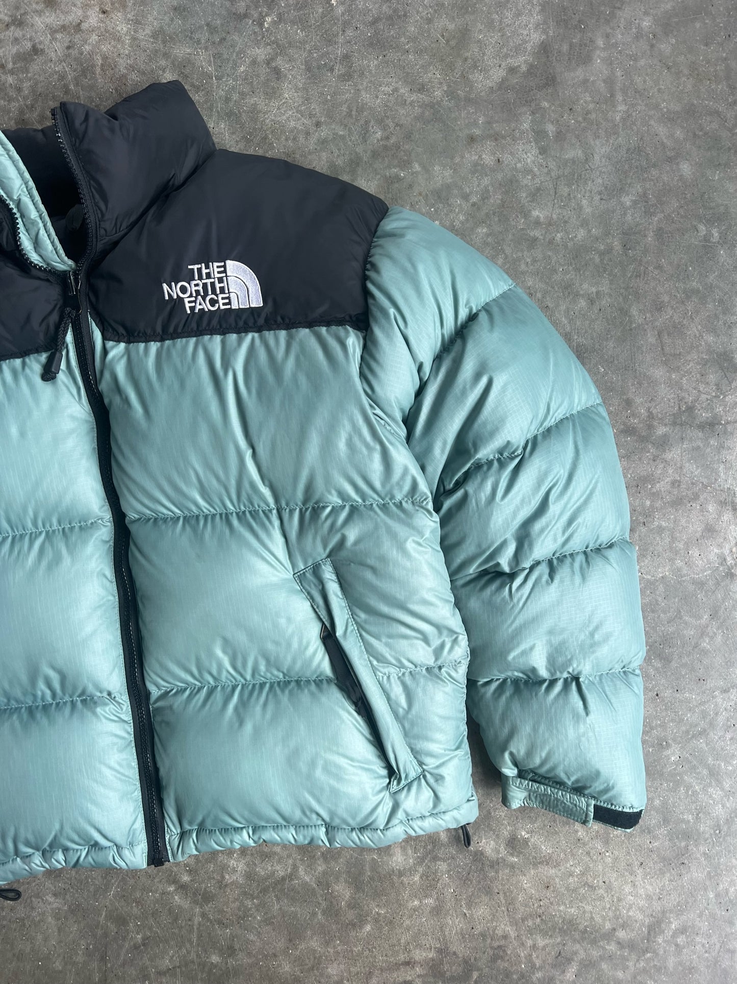 Vintage Sage Green North Face Puffer Coat - M