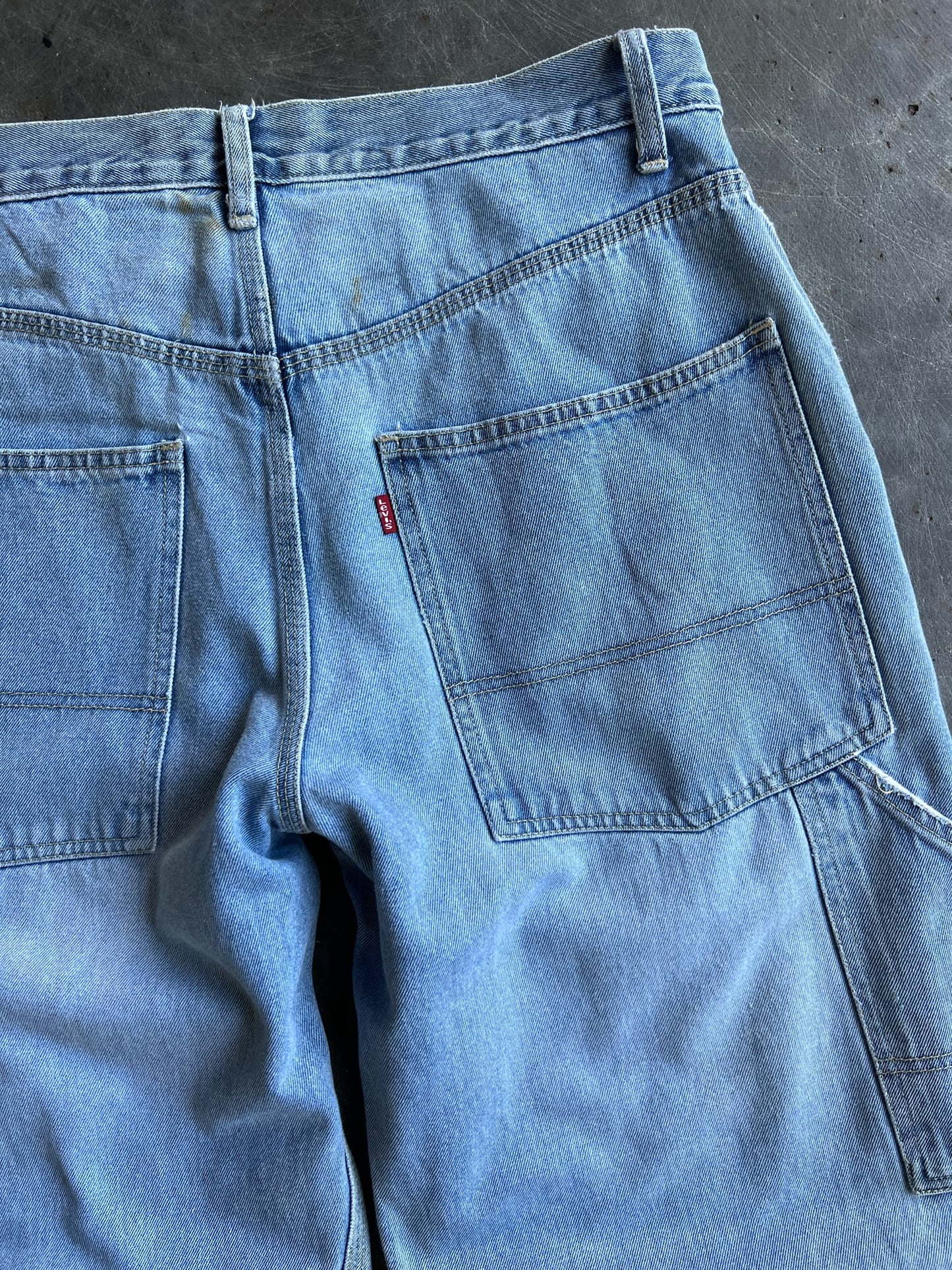 Vintage Light Wash Levi’s Carpenter Pants - 34