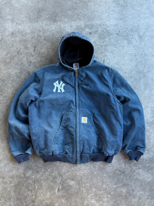 Vintage Navy Distressed Hooded Yankees Carhartt Jacket - XL