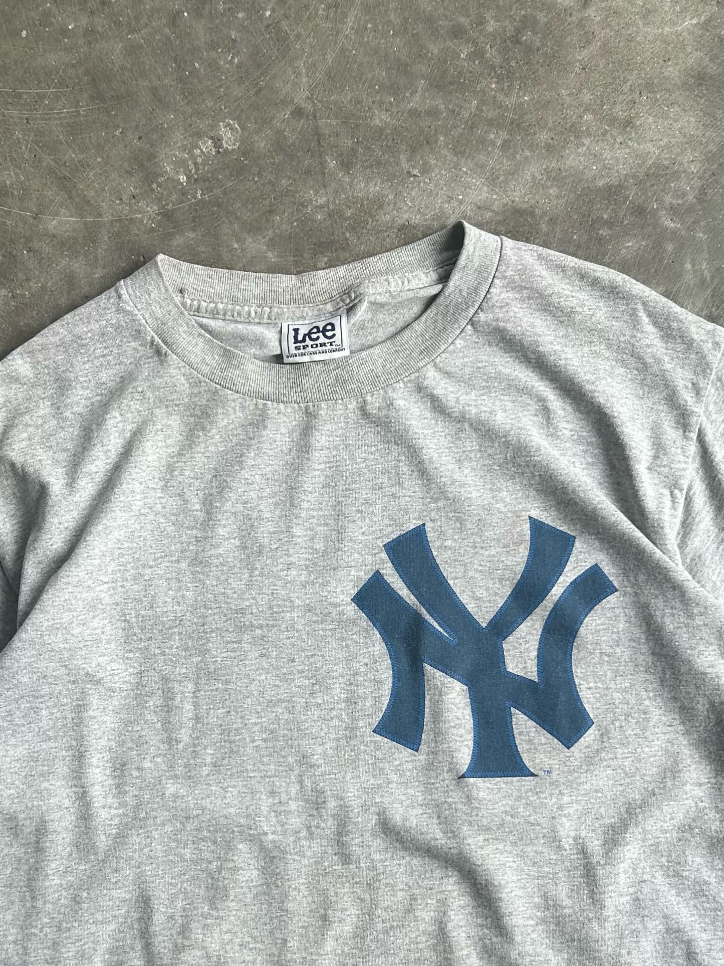 Vintage Grey Yankees Tee - M