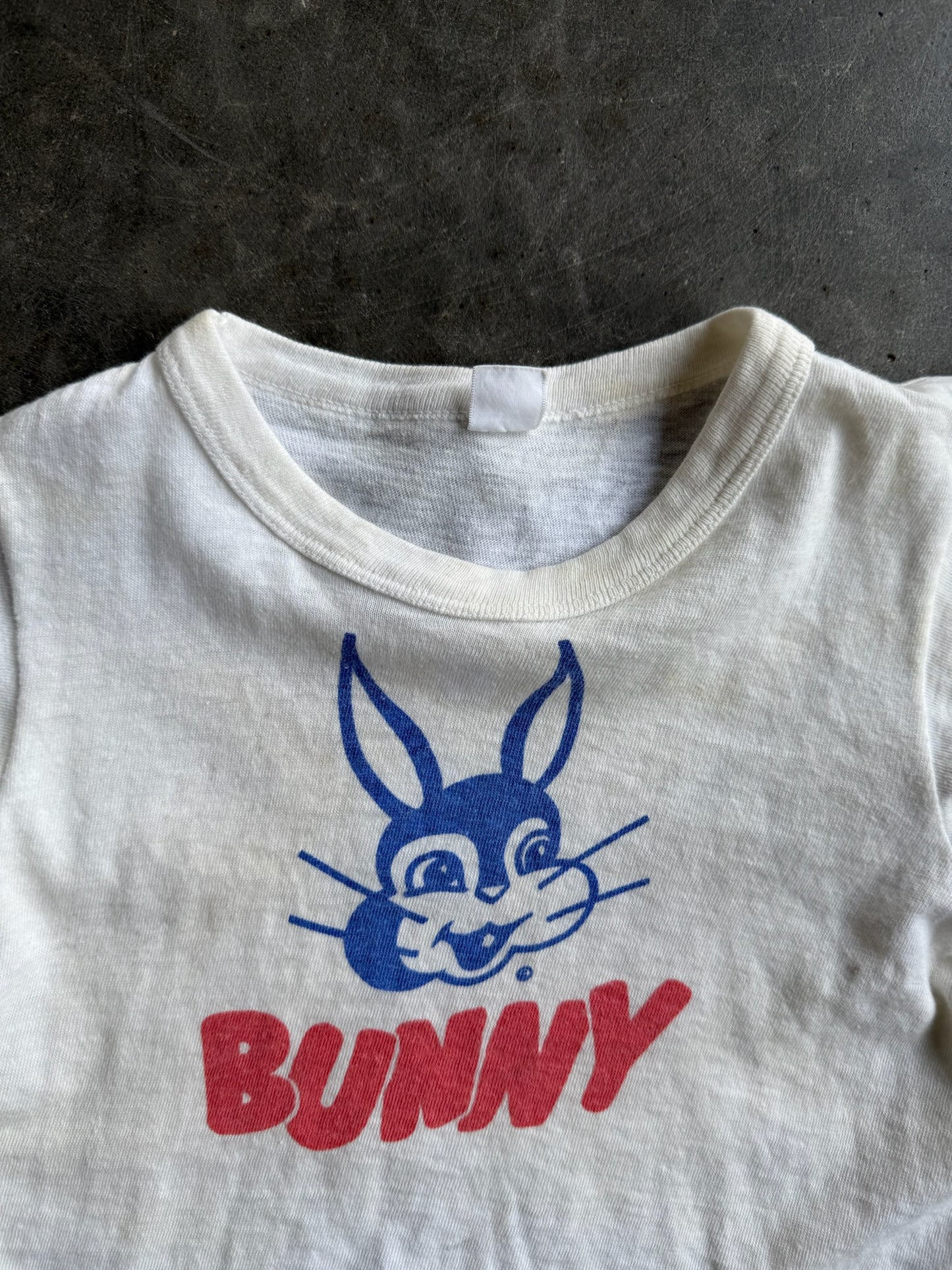 True Vintage Single Stitch Bunny Distressed Baby Tee - XS