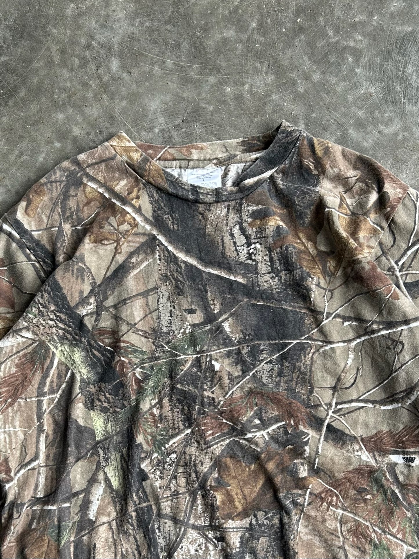 Vintage AP Long Sleeve Camo Tee - L