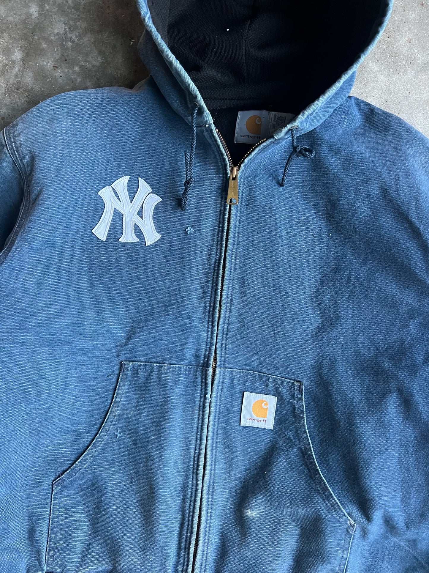 Vintage Yankees Navy Hooded Carhartt Jacket - XL