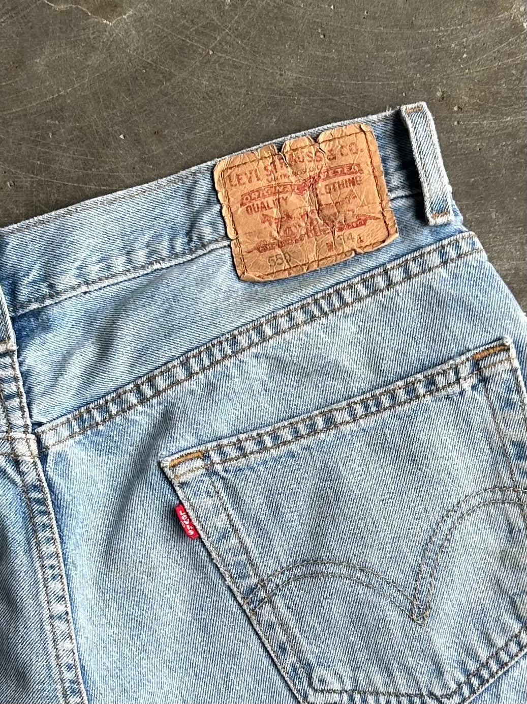 Vintage Levi’s 550 Red Tab Denim Shorts - 33