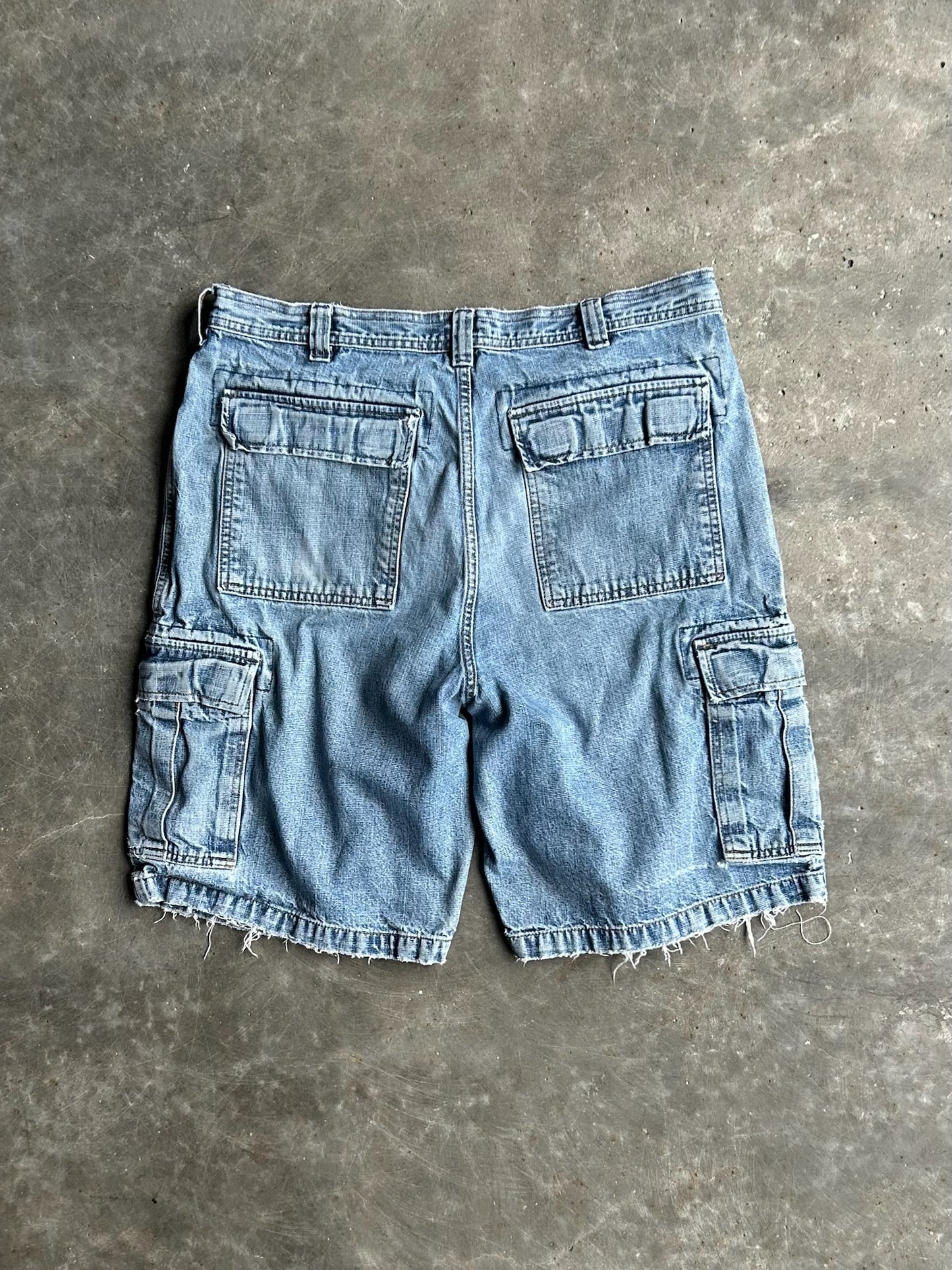 Vintage Medium Wash Distressed Faded Glory Cargo Denim Shorts - 34