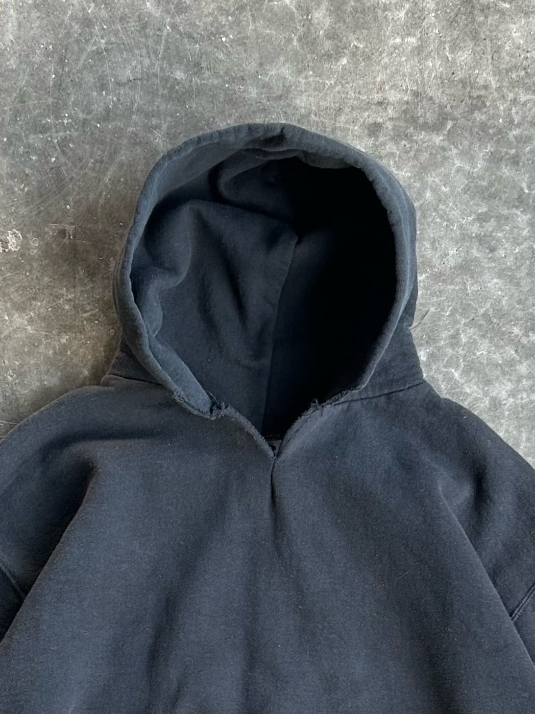 Vintage Black Russell Athletic Hoodie - L