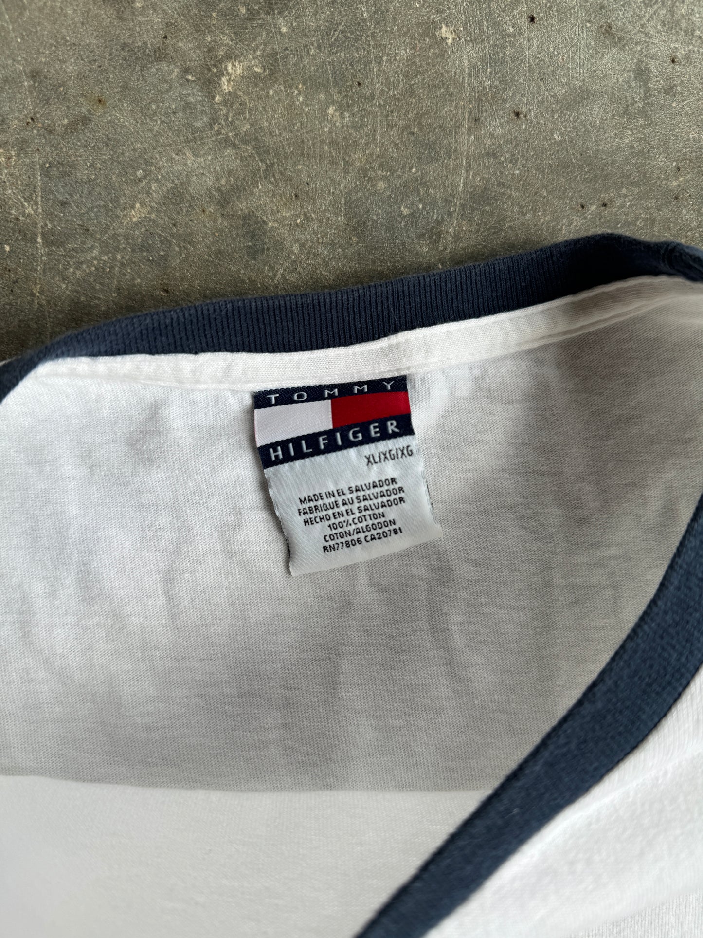 Tommy Hilfiger Logo Shirt - XL