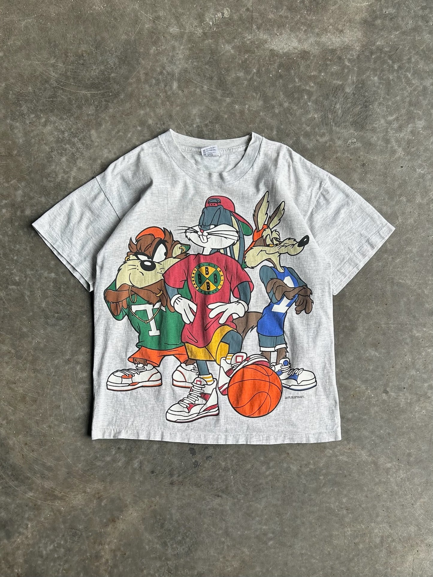 Vintage Bugs Bunny Basketball Tee - L