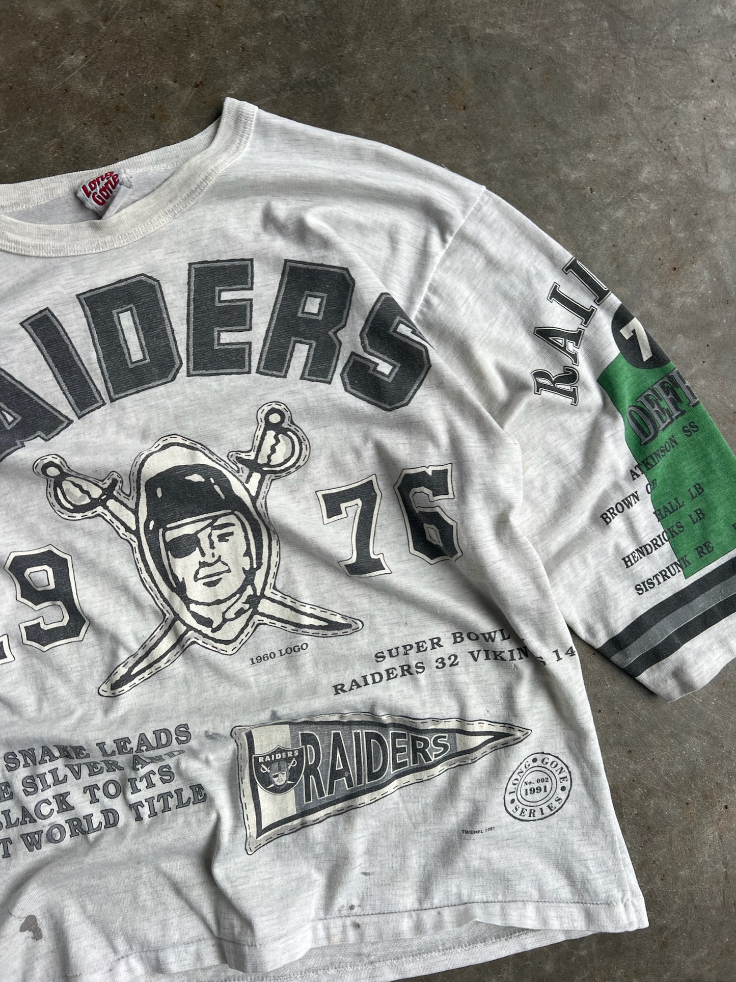 Vintage 1976 Raiders Long Gone Shirt - L