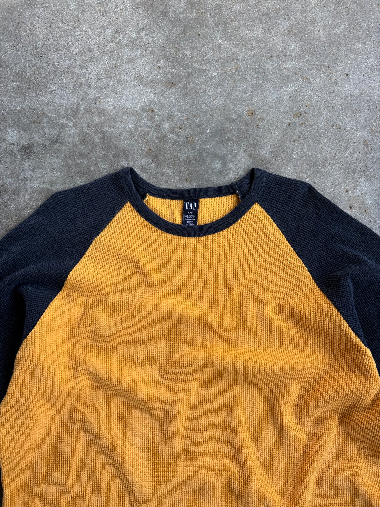 Vintage Yellow And Blue Gap Thermal - L