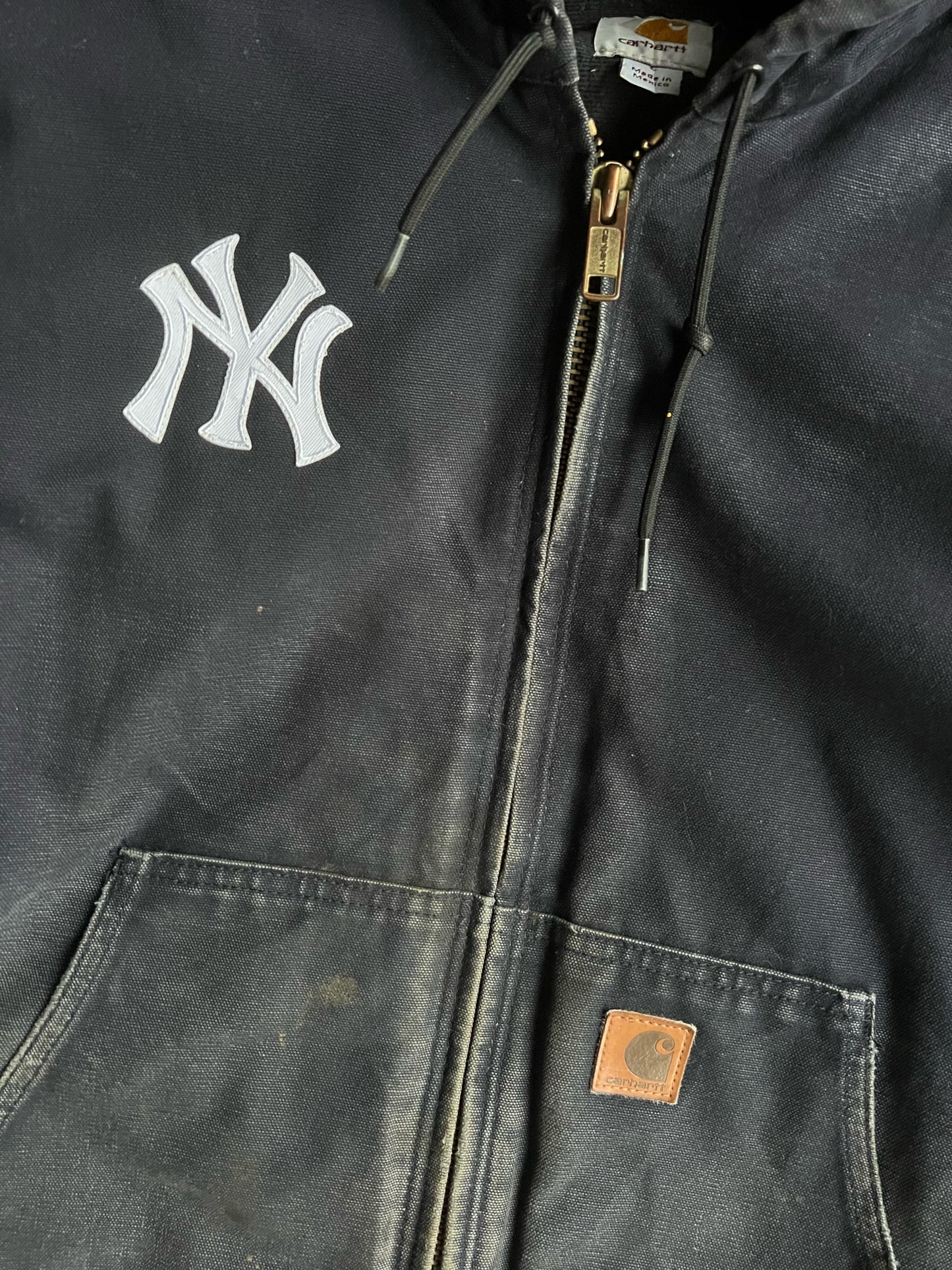 Vintage Yankees Deep Navy Hooded Carhartt Jacket - L