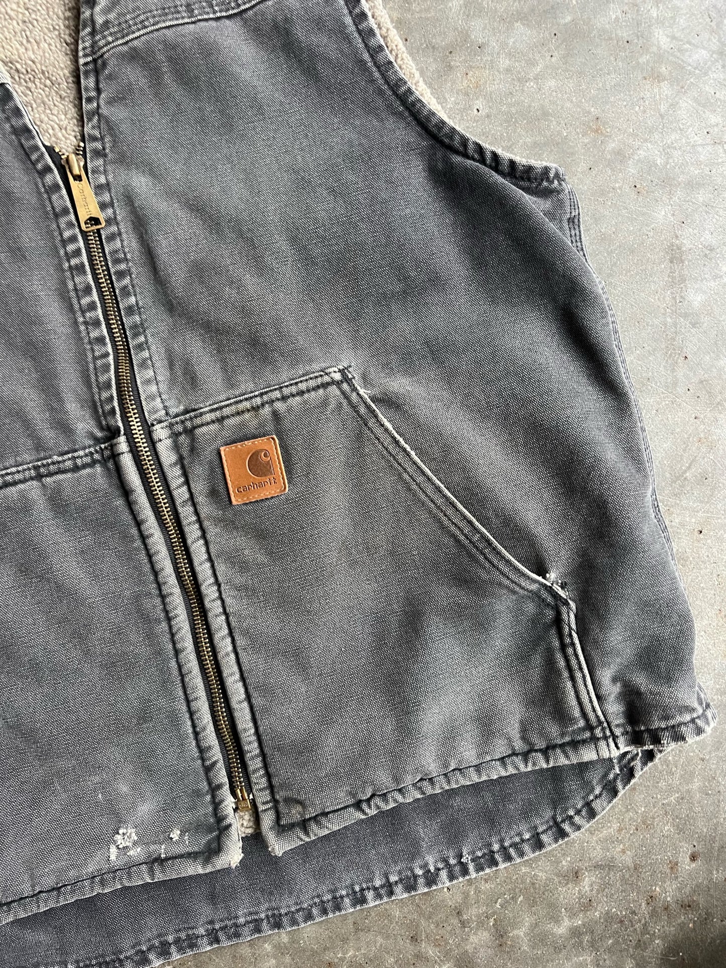 Vintage Faded Grey Fleece Lined Carhartt Vest - M