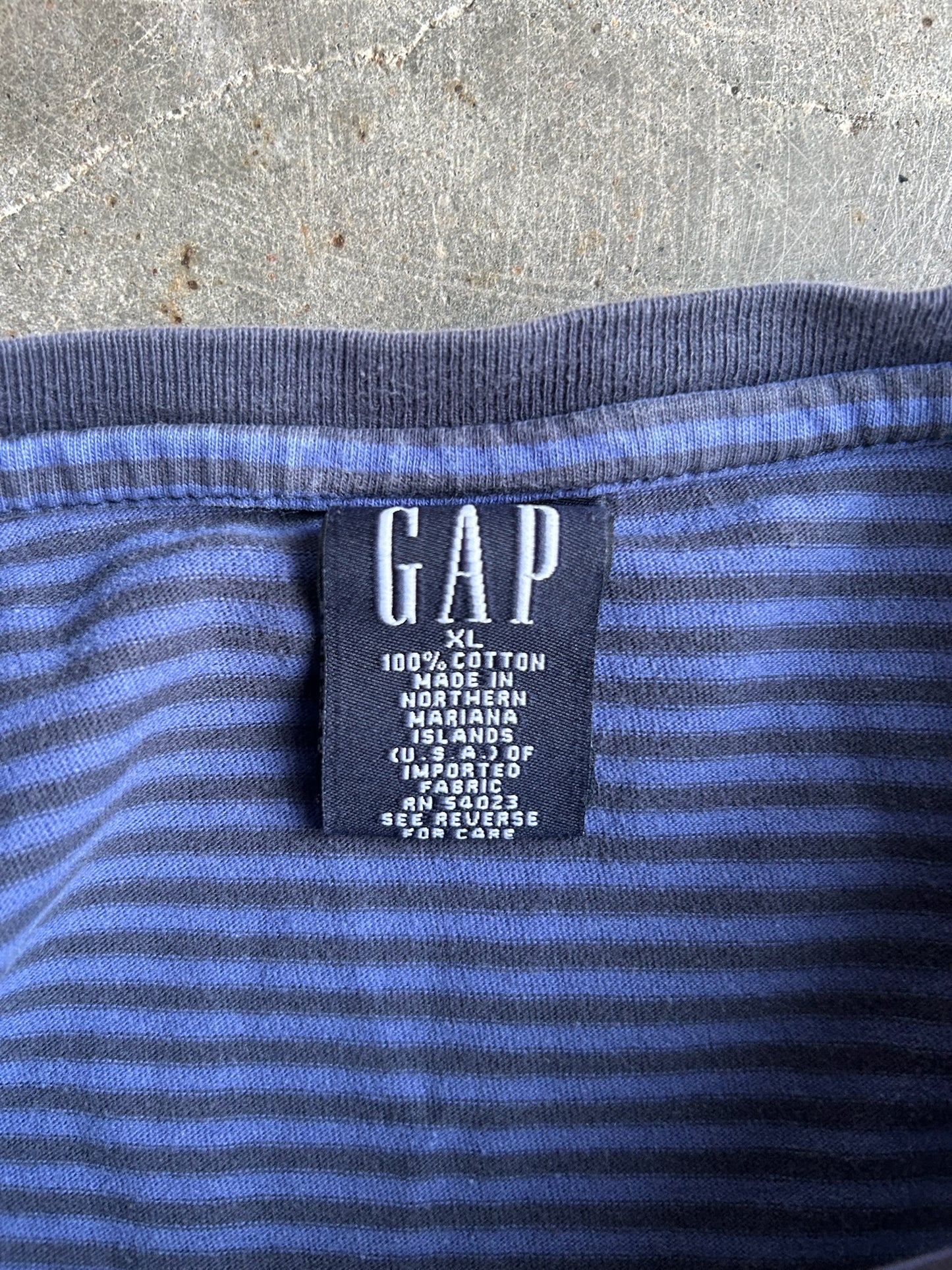 Vintage Blue Striped Gap Tee - XL