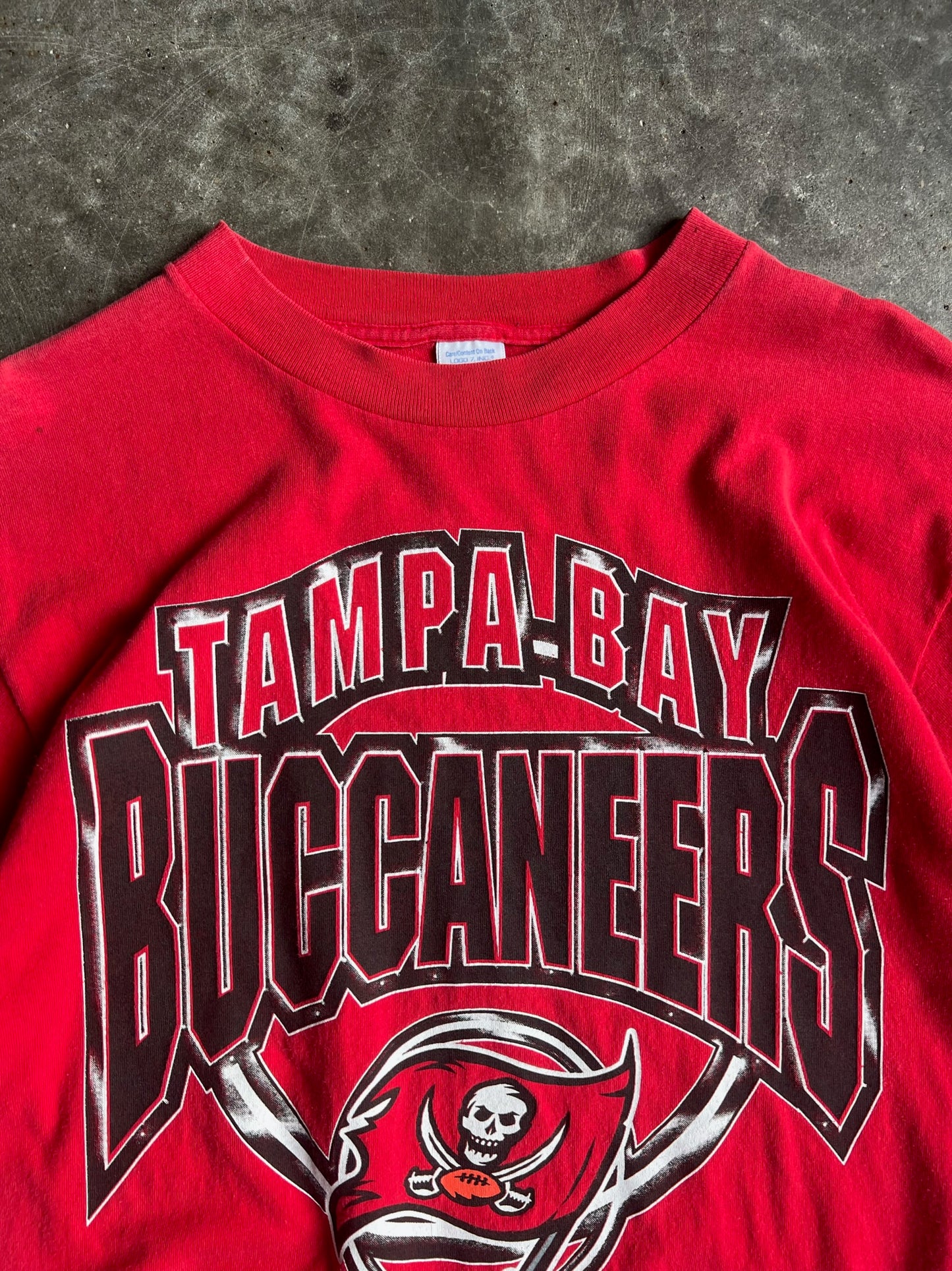 Vintage Tampa Bay Buccaneers Shirt - L