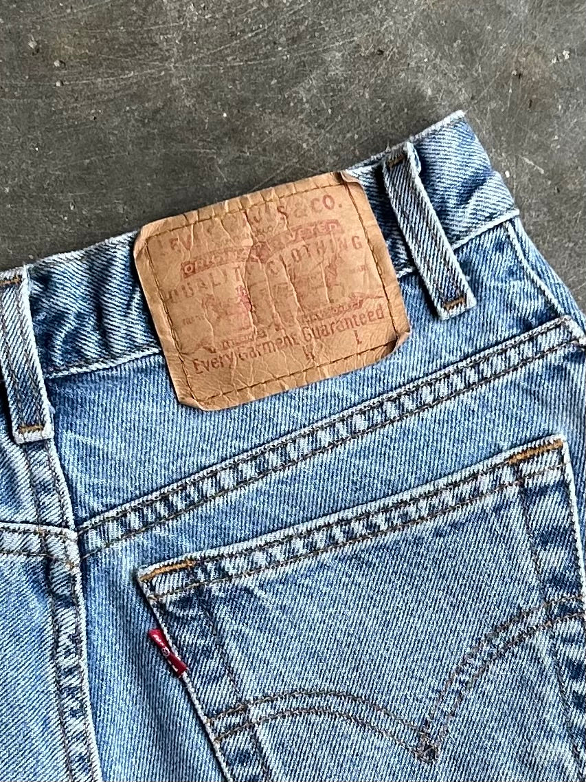 Vintage Levi’s Red Tab Denim Shorts - 27