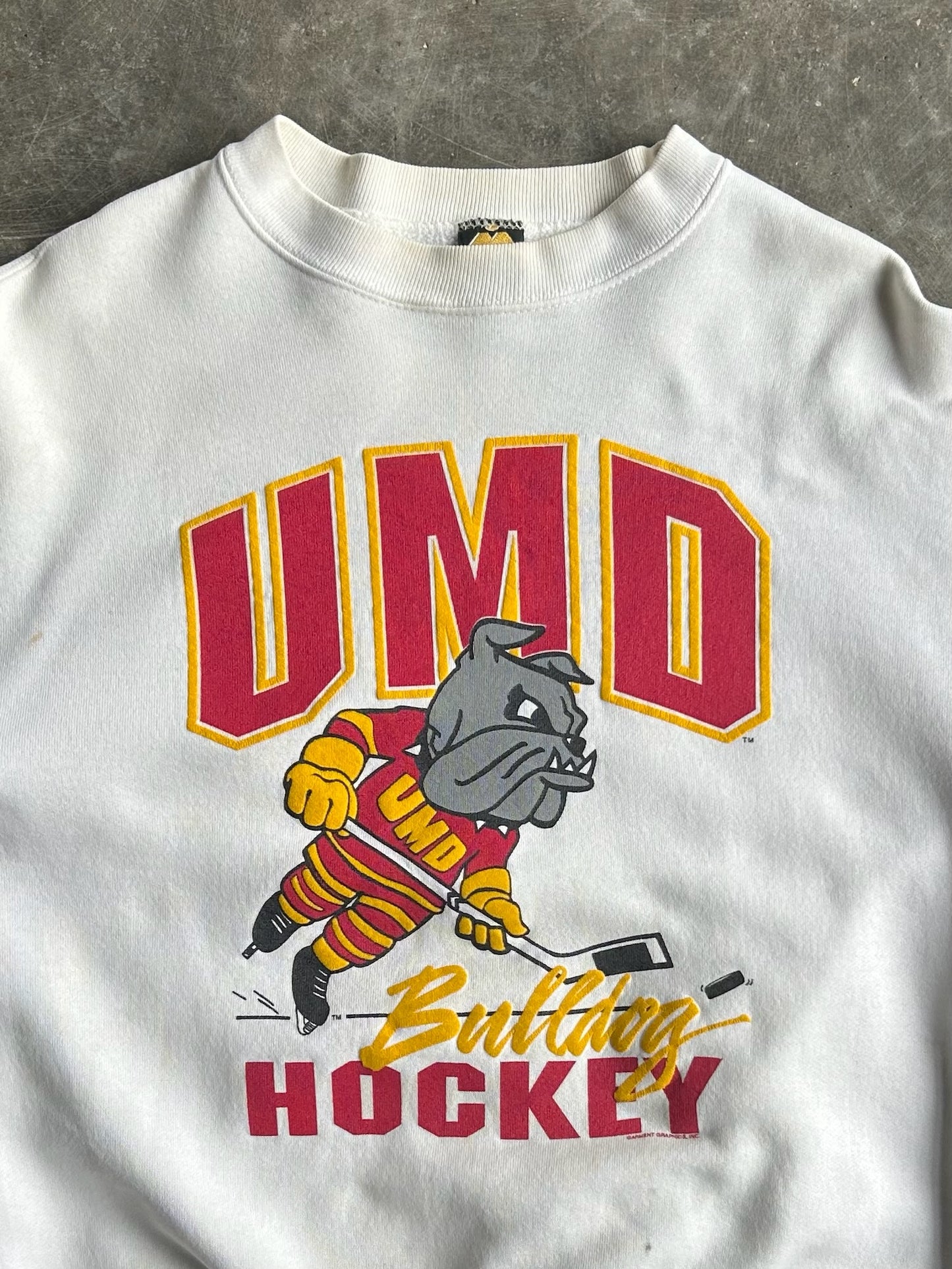 Vintage UMD Bulldogs Hockey Crew - L