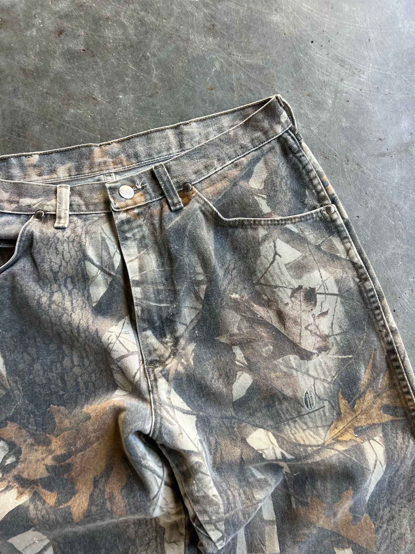 Vintage Faded Realtree Camo Pro Gear Pants - 32