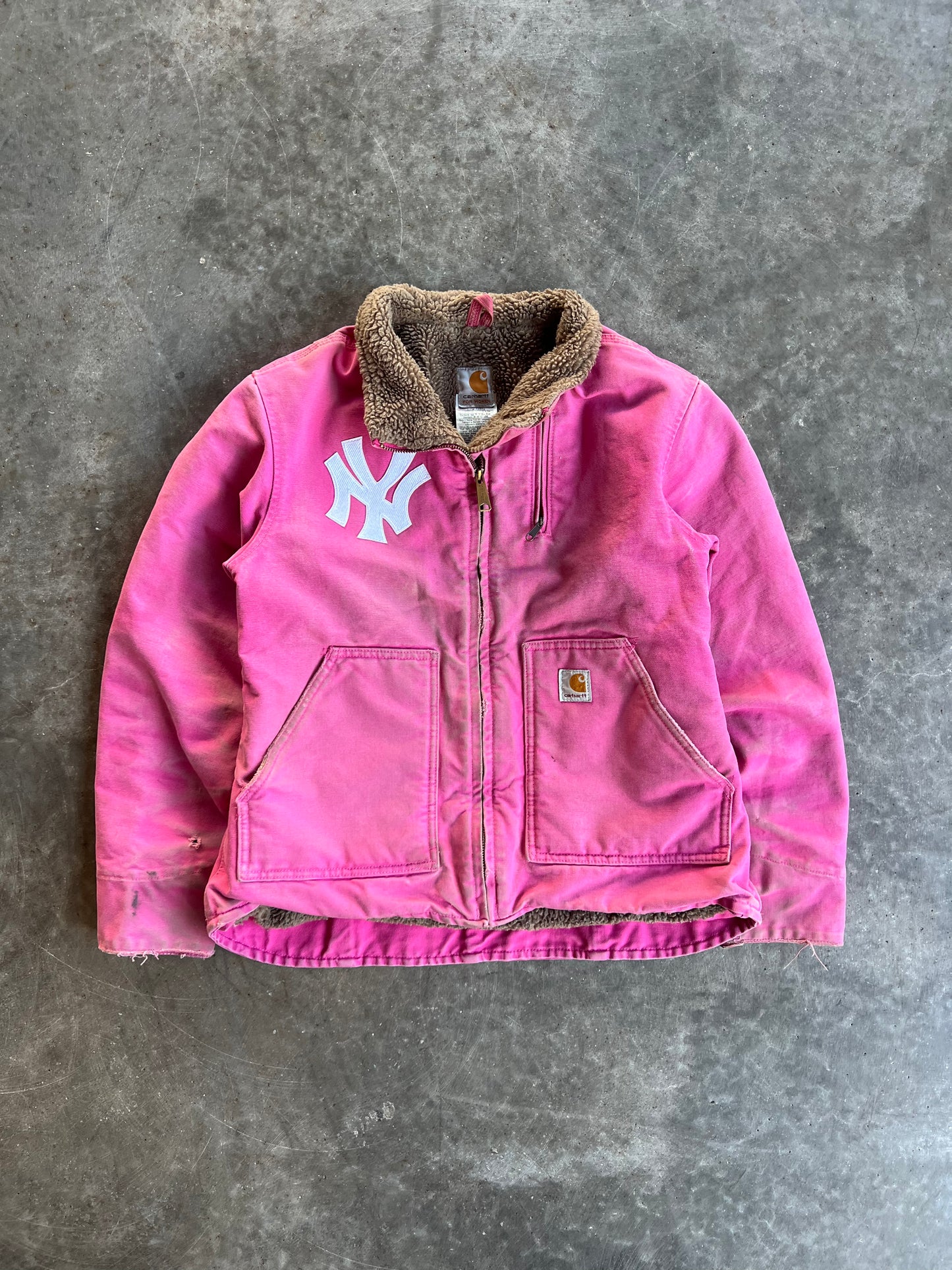 Vintage Pink Sherpa Lined Yankees Carhartt Jacket - M