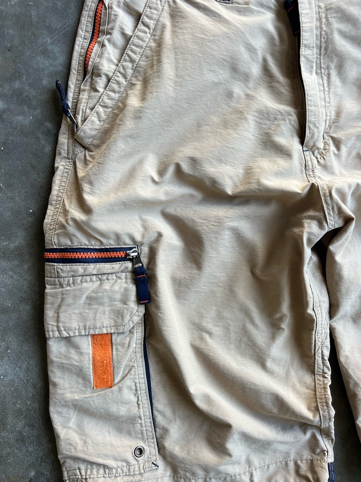 Vintage No Boundaries Khaki Cargo Shorts - 32