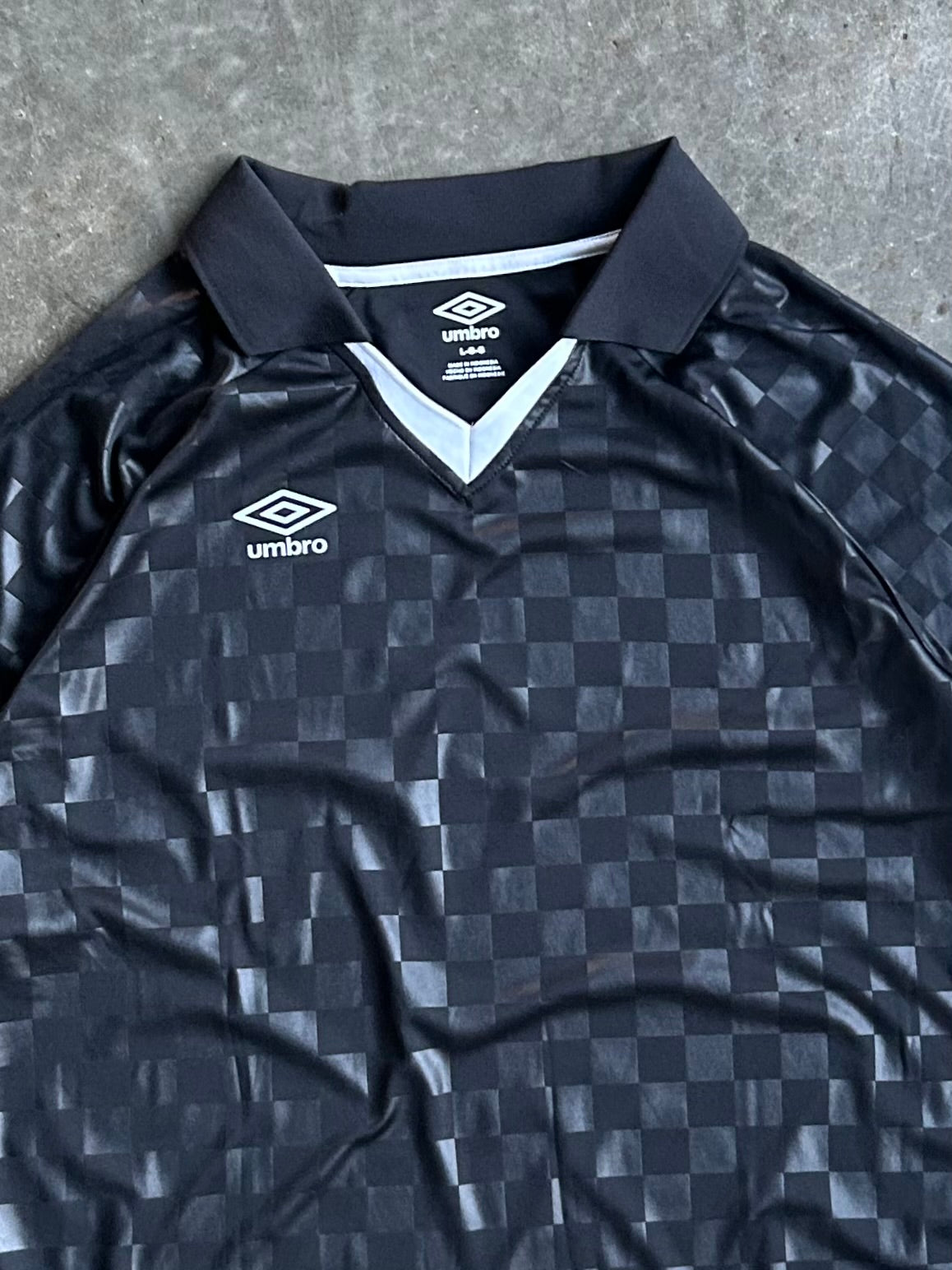 Black Umbro Checkered Soccer Jersey - L