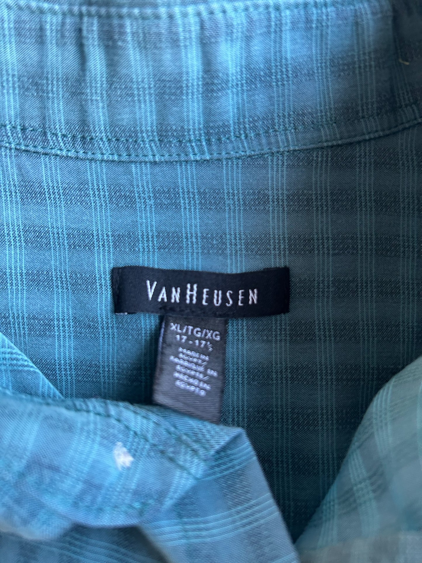 Vintage Blue Plaid Cropped Button Up - XL