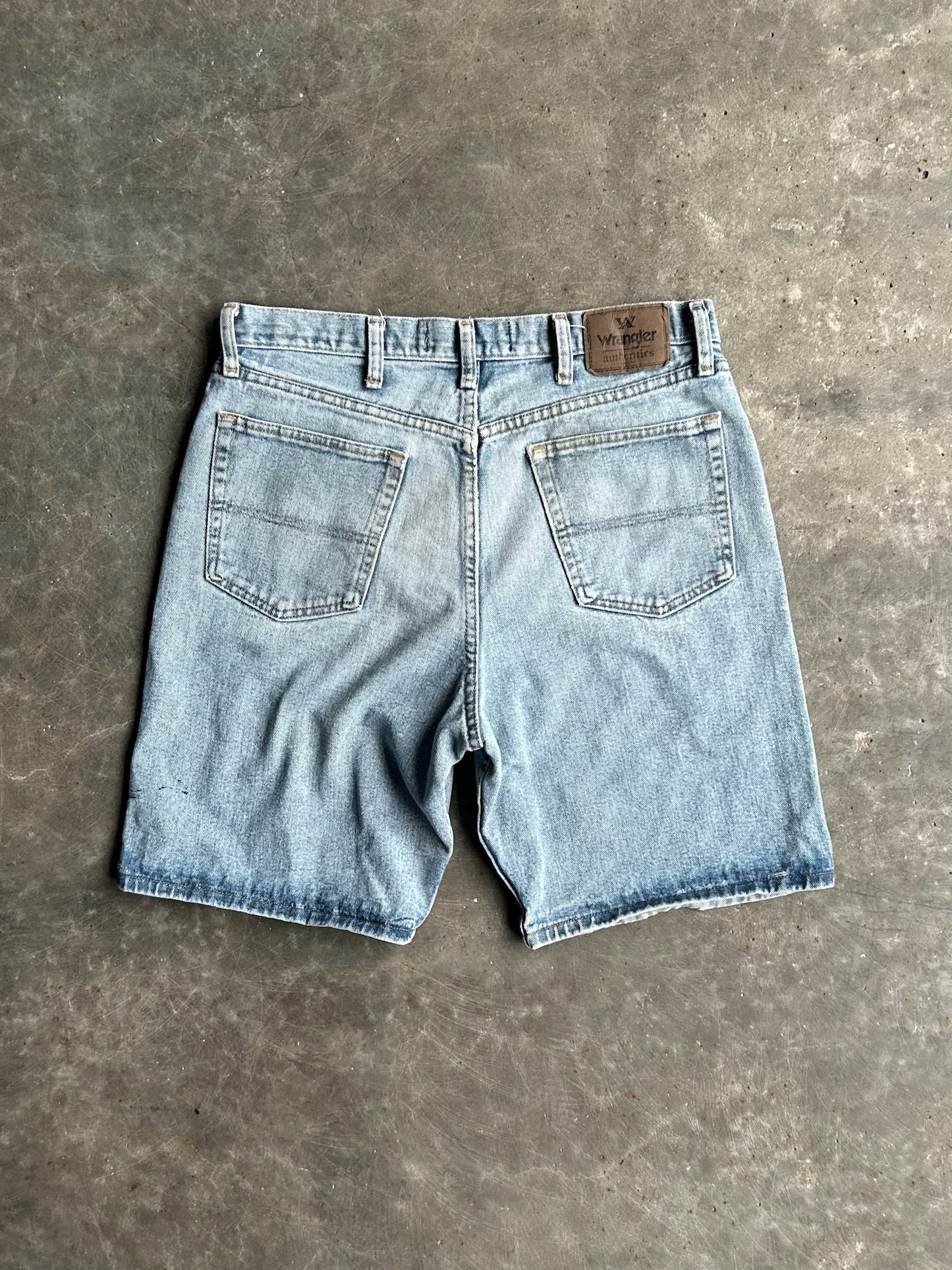 Vintage Faded Light Wash Wrangler Denim Shorts - 32