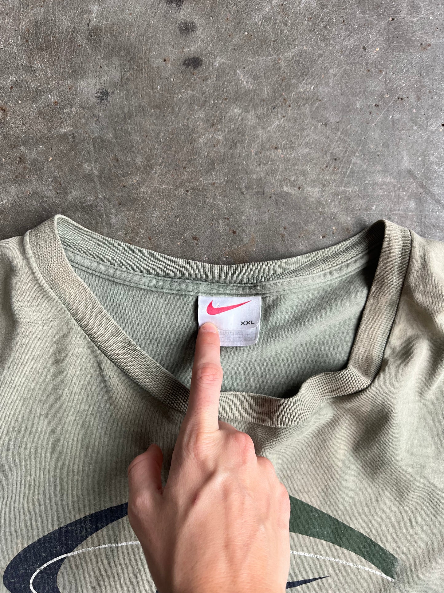 Vintage Cropped Nike Shirt - XXL