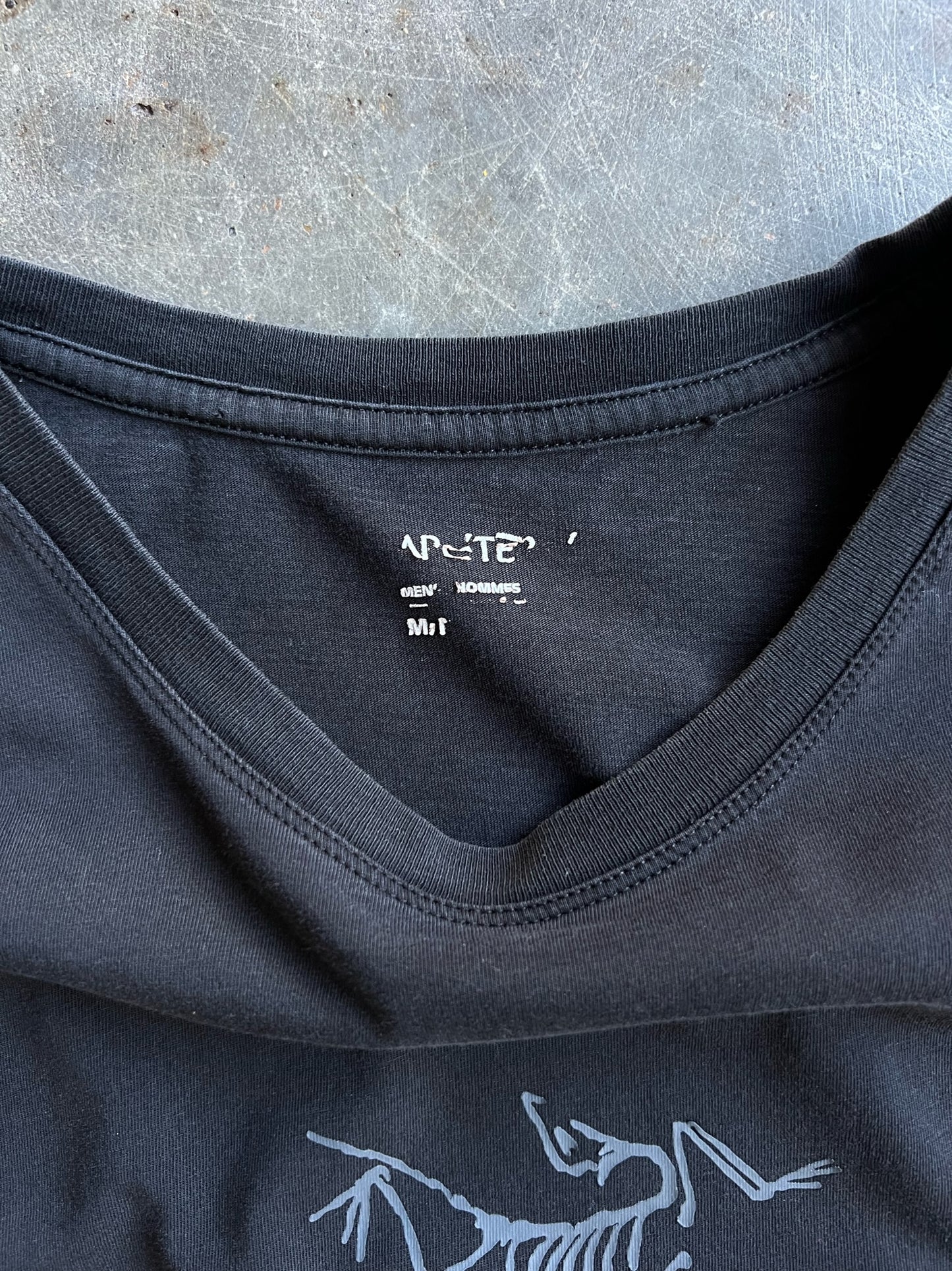 Black Arcteryx Center Logo Shirt - M