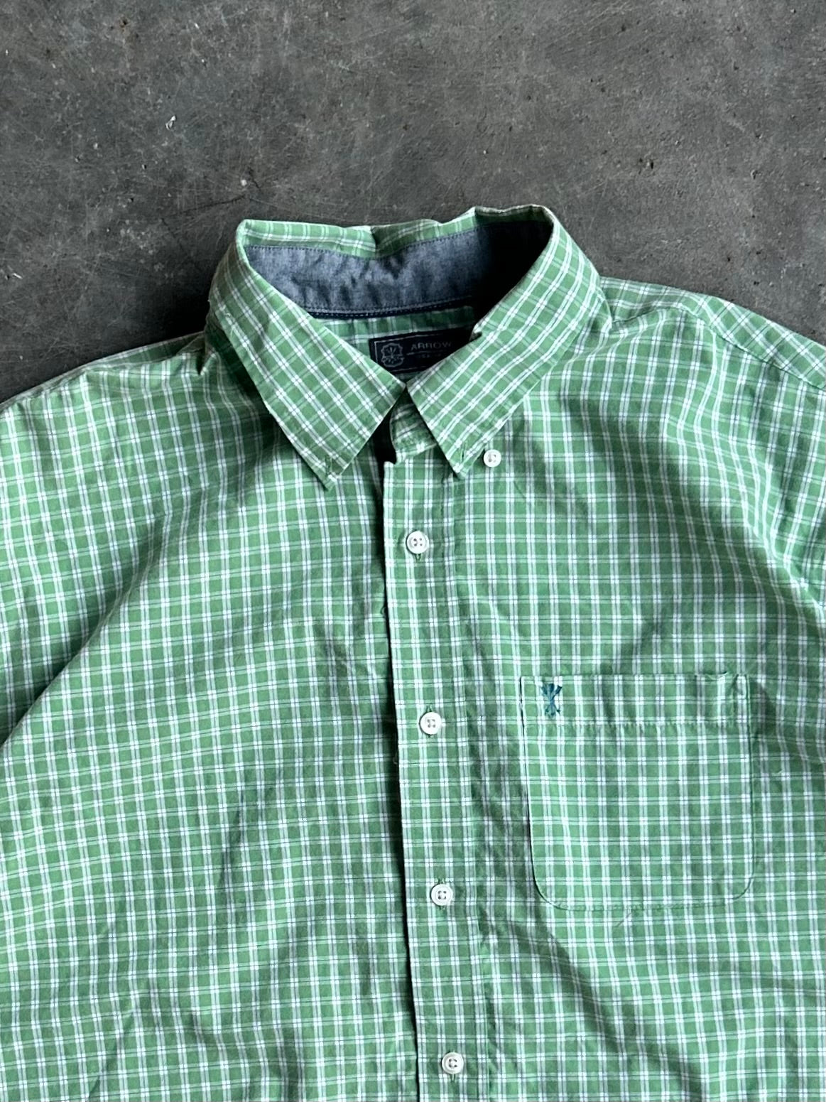 Green Arrow Cropped Button-Up - XL