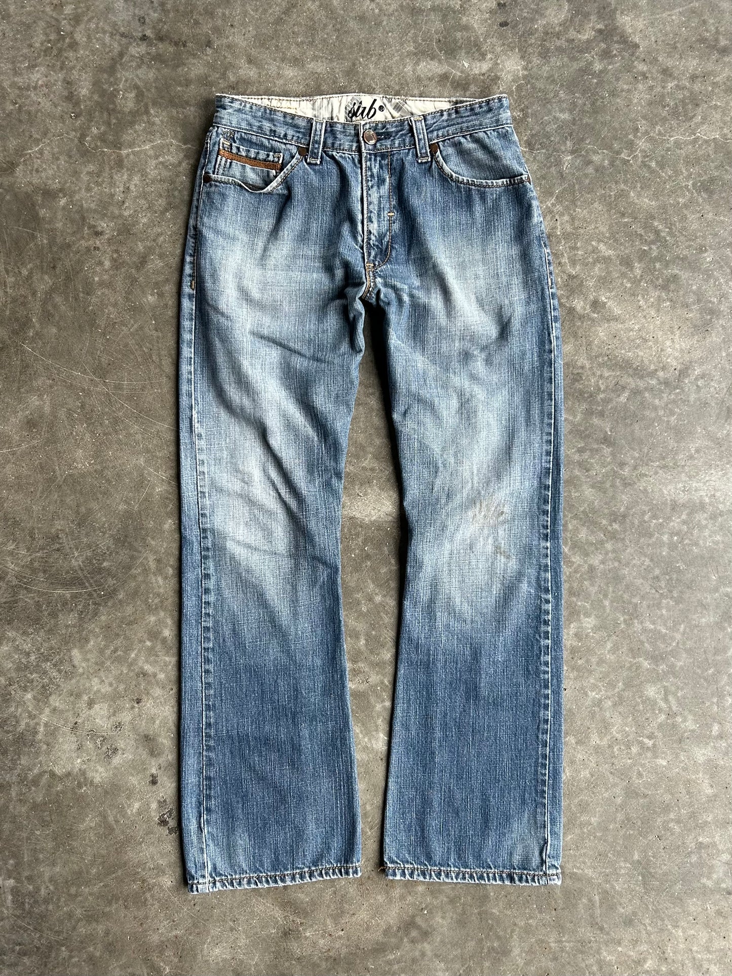 Vintage Silver Tab Levi’s Flare Jeans - 32