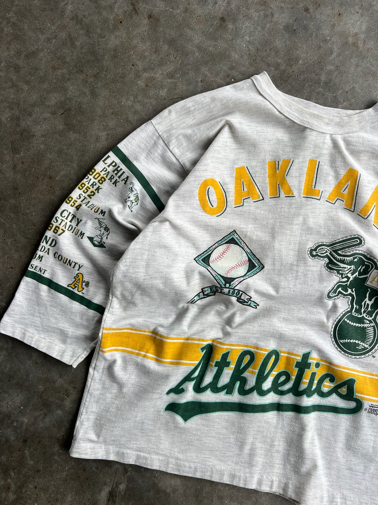 Vintage Oakland Athletics Long Gone Shirt - XL