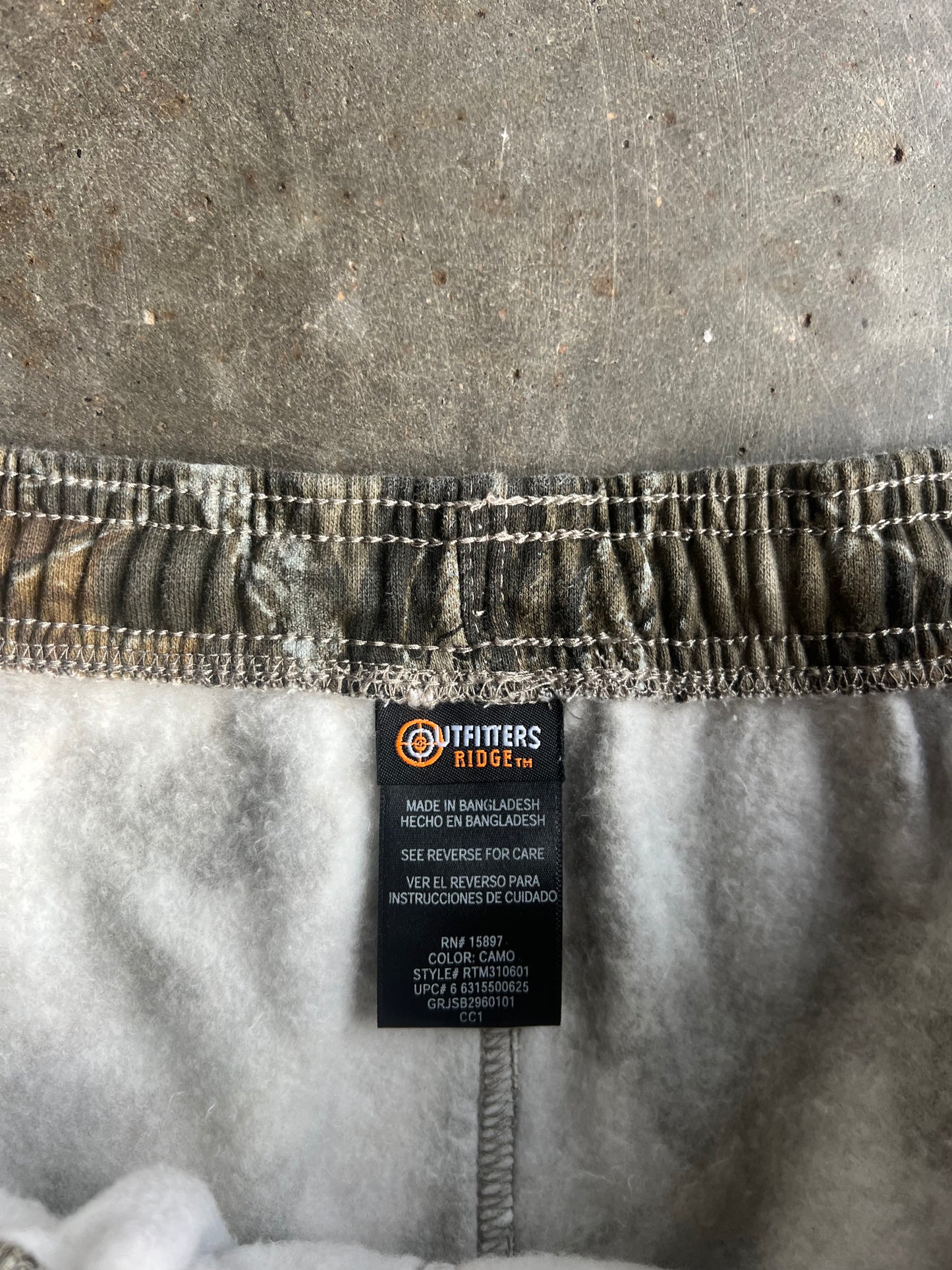 Vintage Outfitters Ridge Camo Sweatpants - M