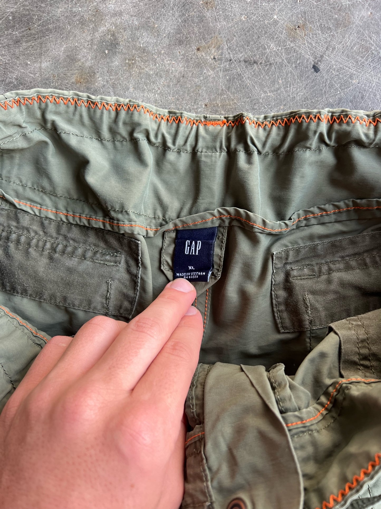 Vintage Olive Green Gap Cargo Pants - XL