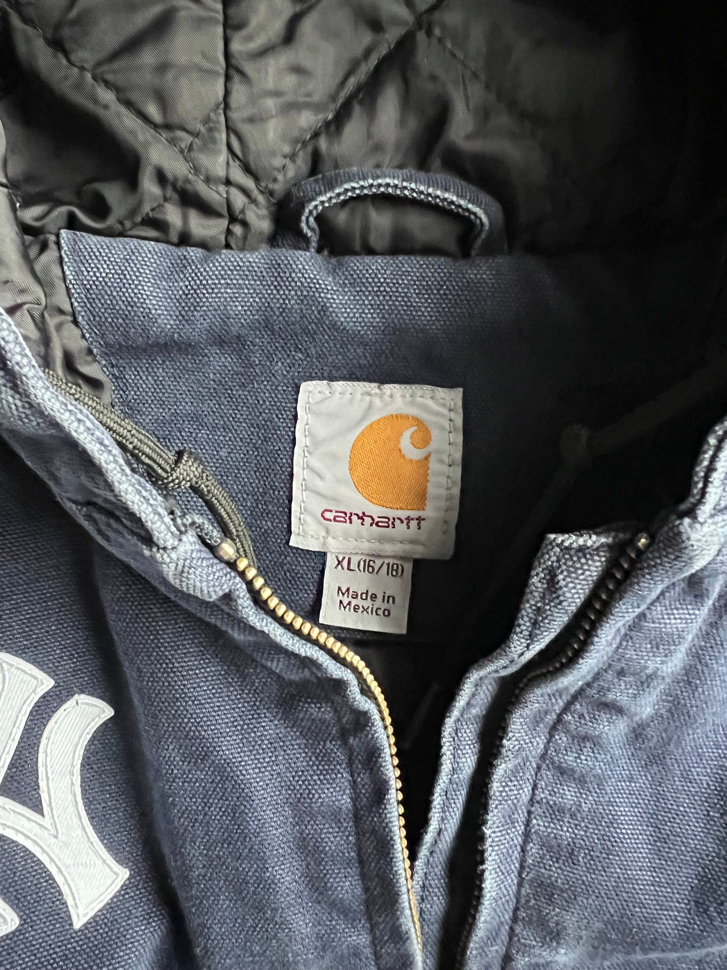 Vintage Navy Yankees Hooded Carhartt- L