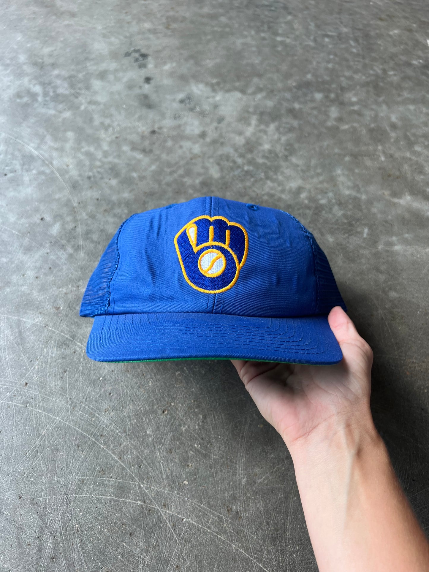 Vintage Milkwaukee Brewers Snapback Hat