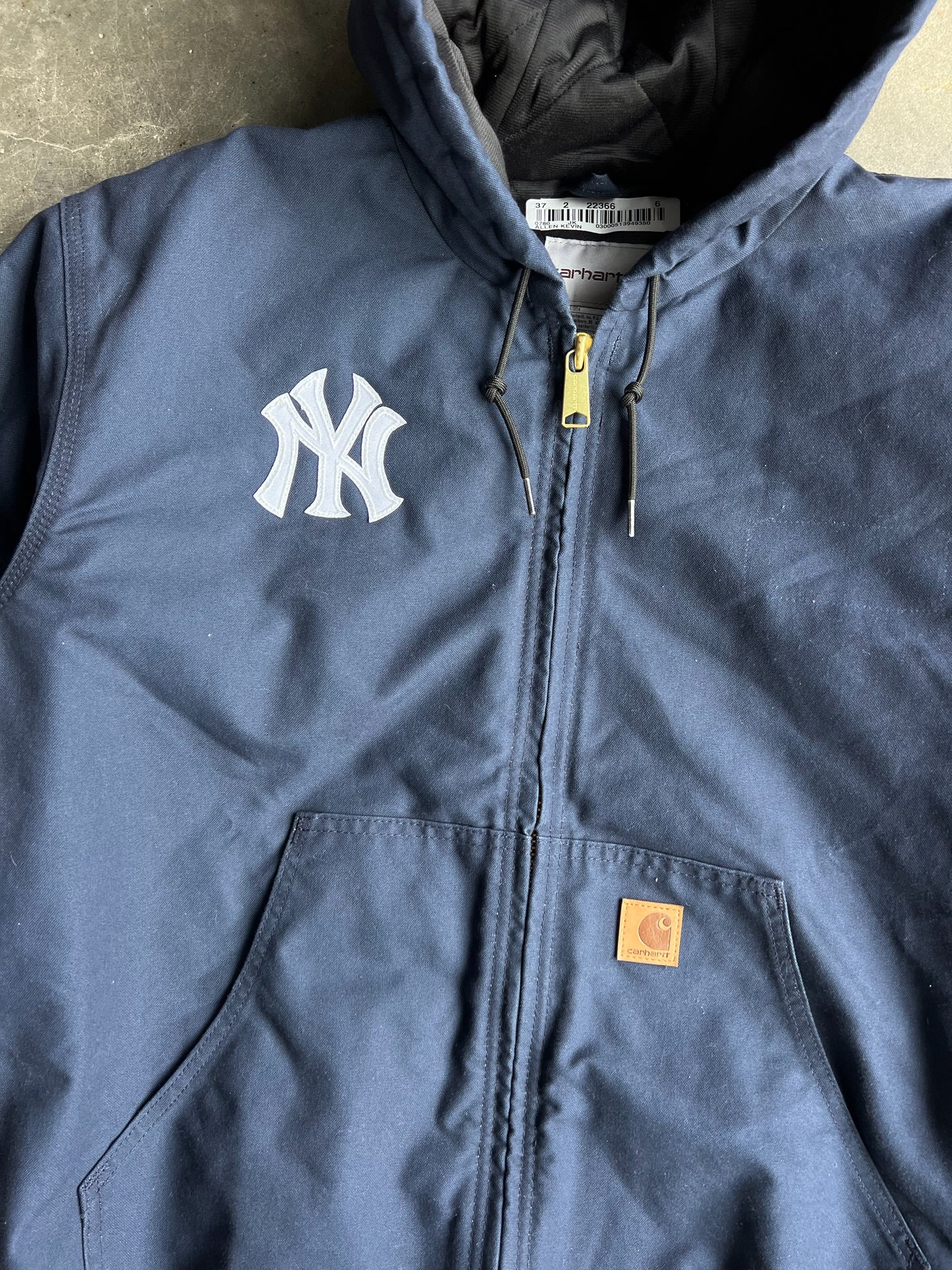 Vintage Navy Yankees Hooded Carhartt Jacket - XL