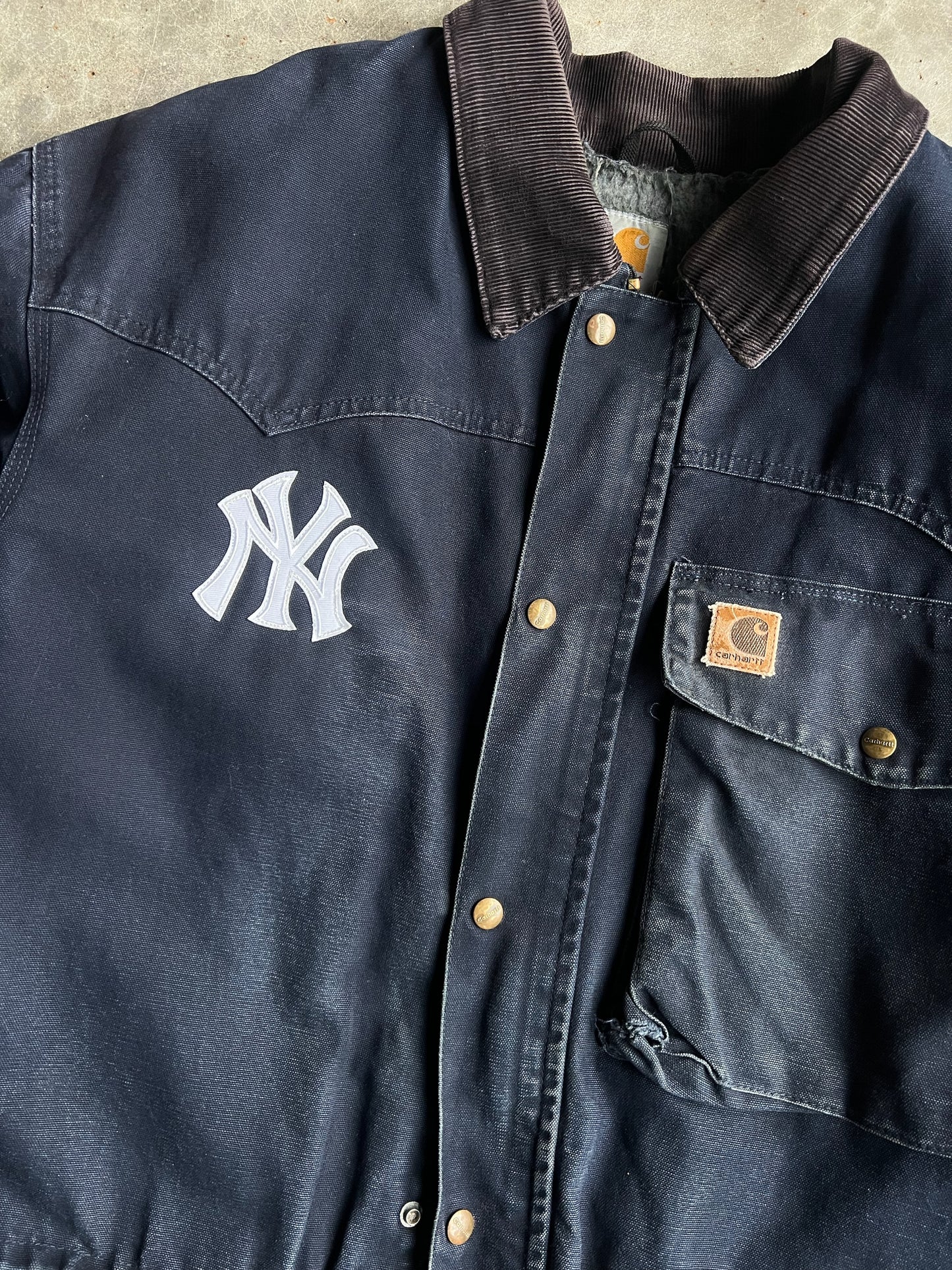 Vintage Navy Flannel Lined Cropped Yankees Carhartt Jacket - XL