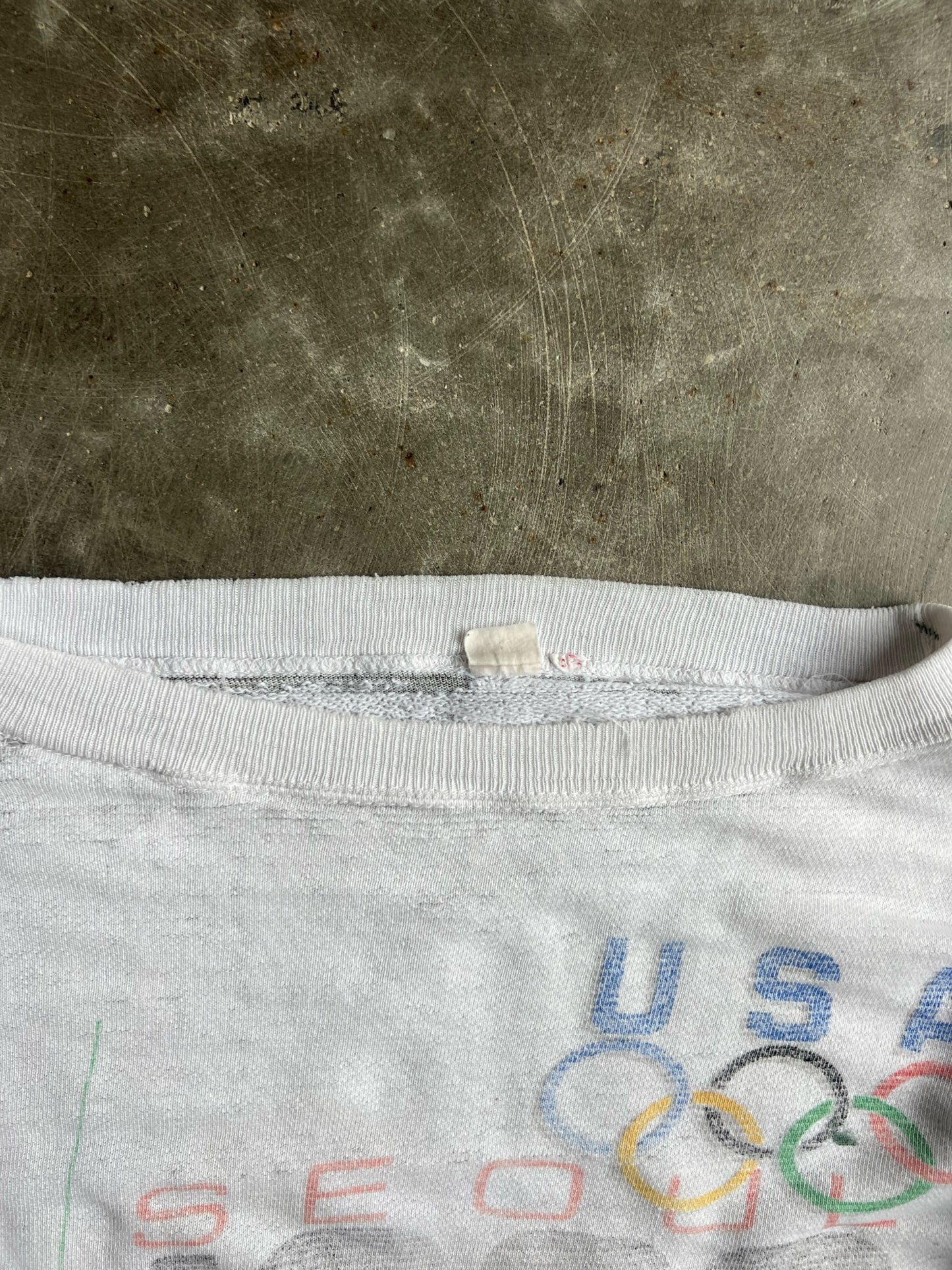 Vintage Faded 1988 Korea Olympic Games Crew - L