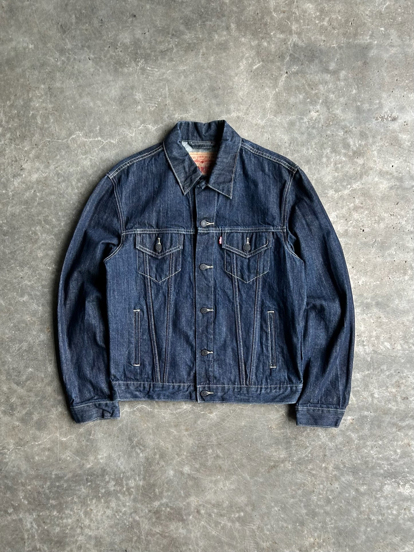 Vintage Dark Wash Levi’s Denim Jacket - L